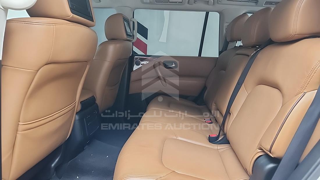نيسان باترول 2014 — زاوية الراكب الخلفي اليسرى — صورة 24