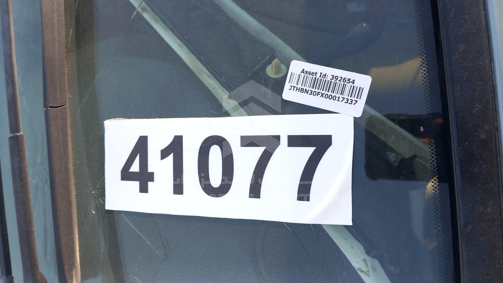 2001 LEXUS LS 430 VIN: JTHBN30FX00017337