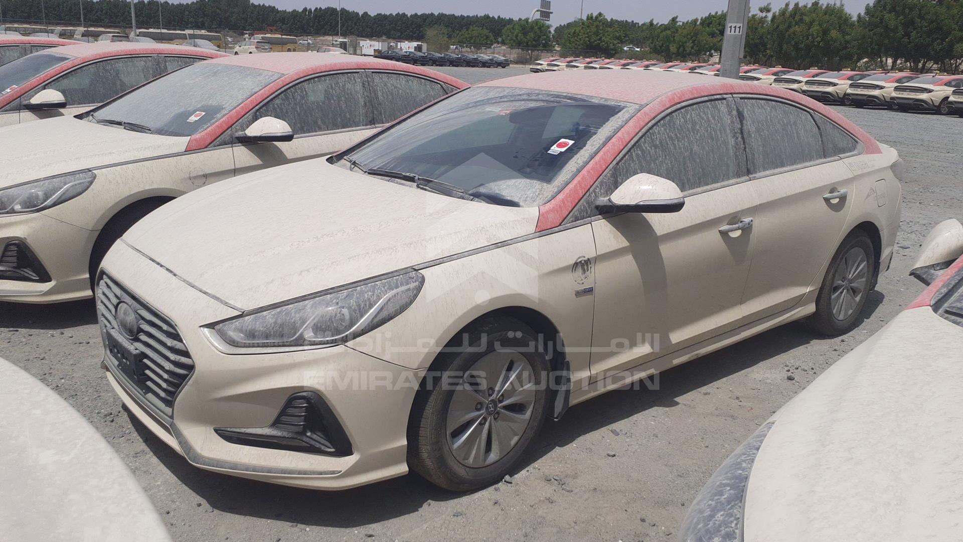 2019 HYUNDAI SONATA VIN: KMHE24136KA093020
