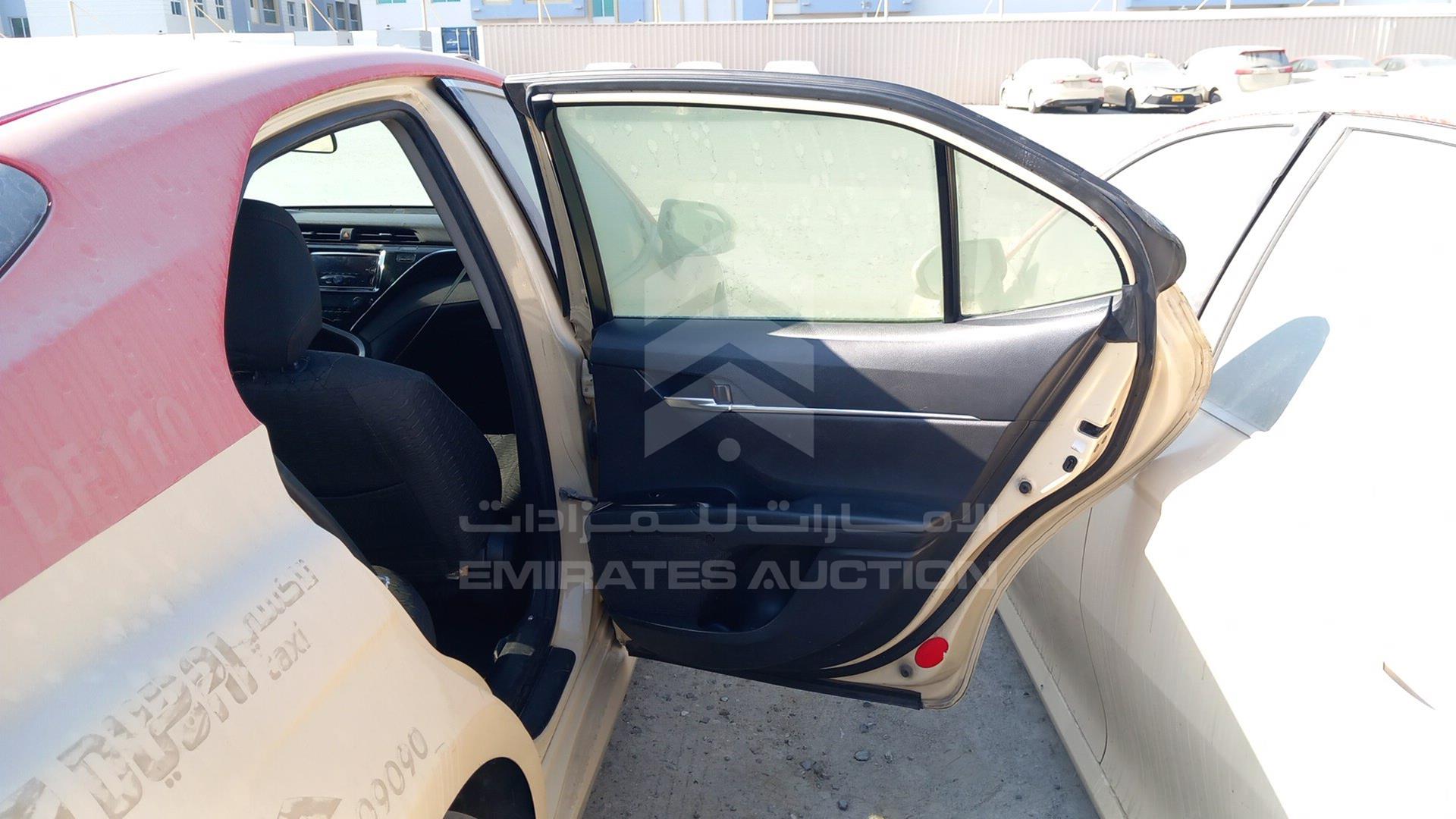 2018 TOYOTA CAMRY VIN: JTNB29HK8J3012843