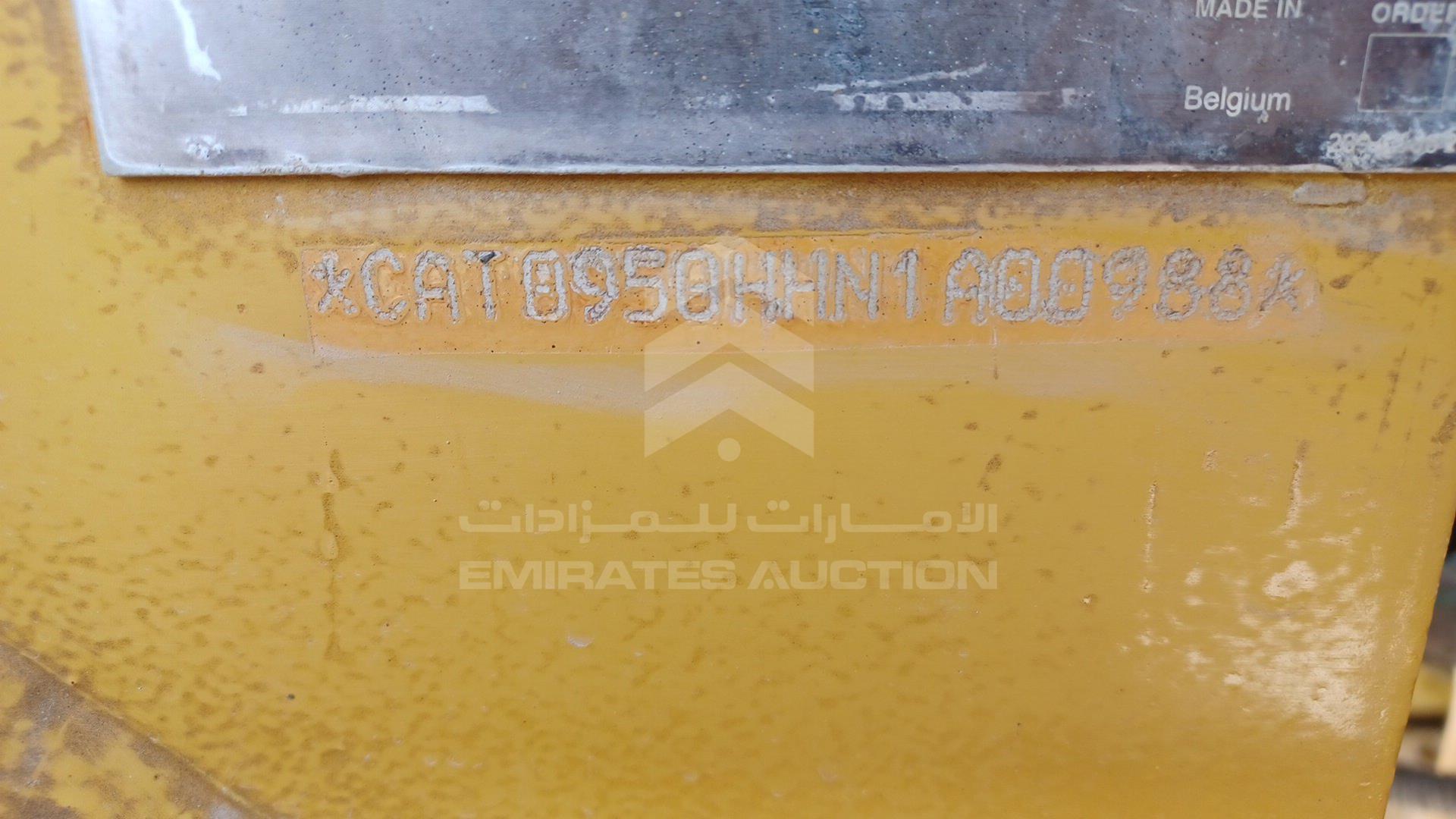 2007 CATERPILLAR --- VIN: CAT0950HHN1A00988
