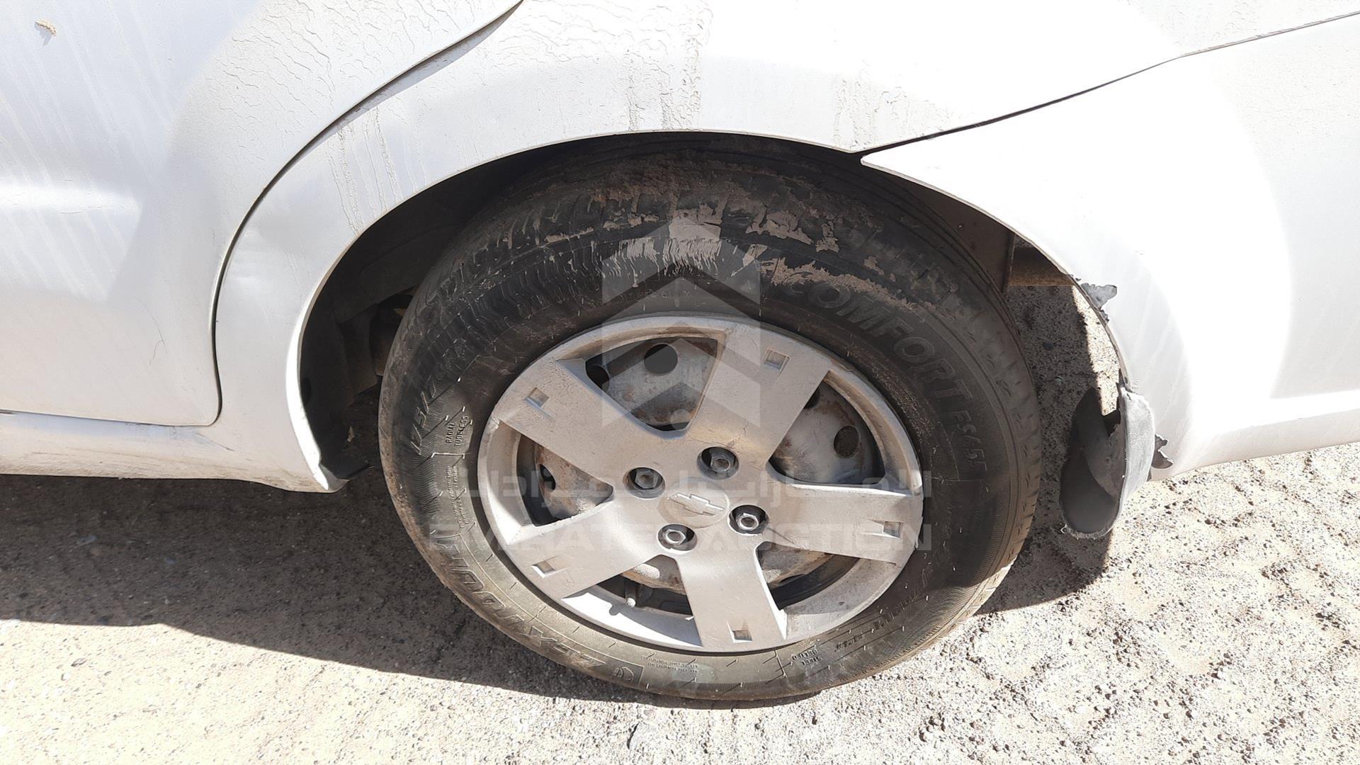 2011 CHEVROLET AVEO VIN: KL1TJ5B78BB277995