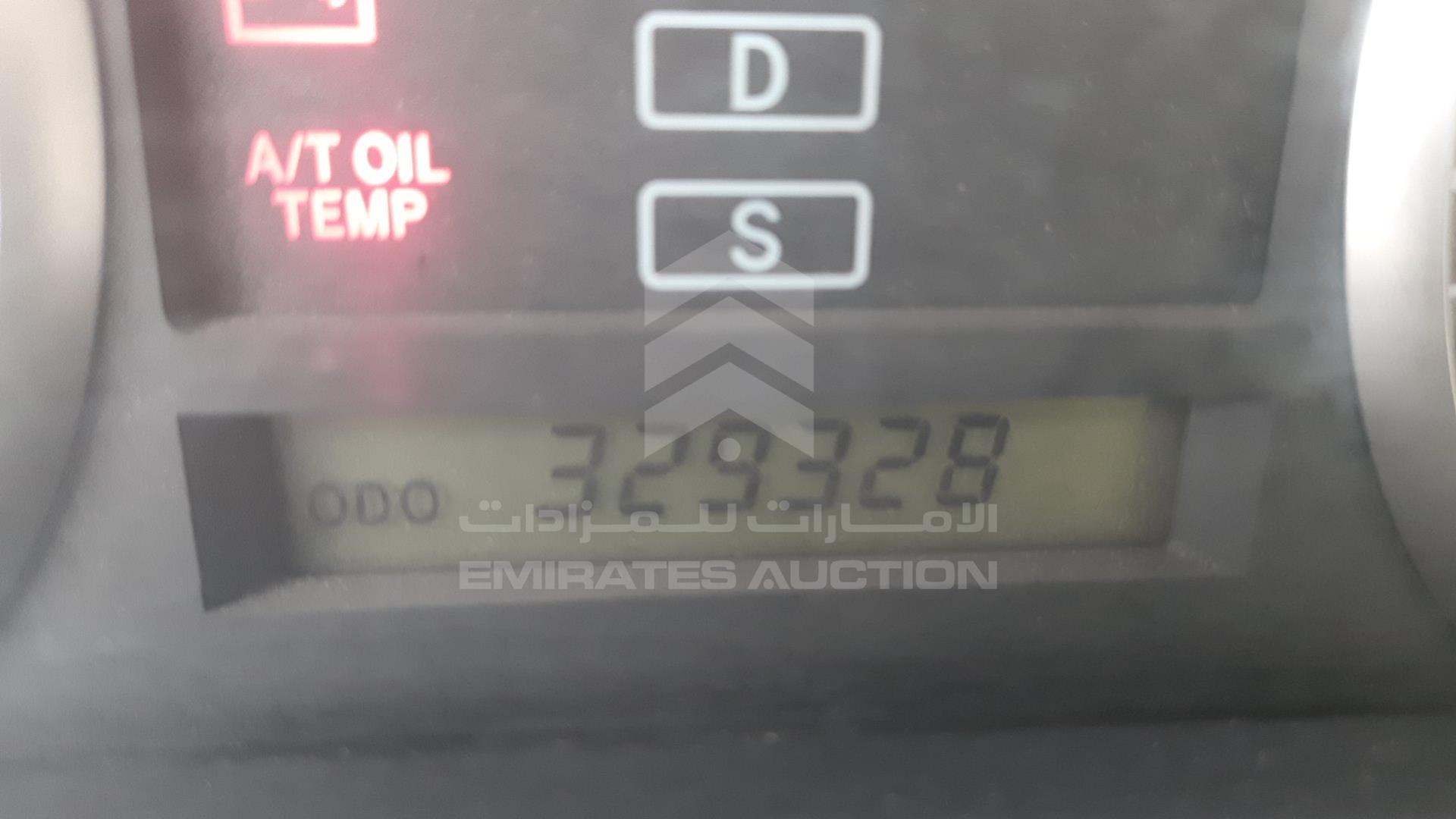 2011 TOYOTA LAND CRUISER VIN: JTMDU09J3B4043695