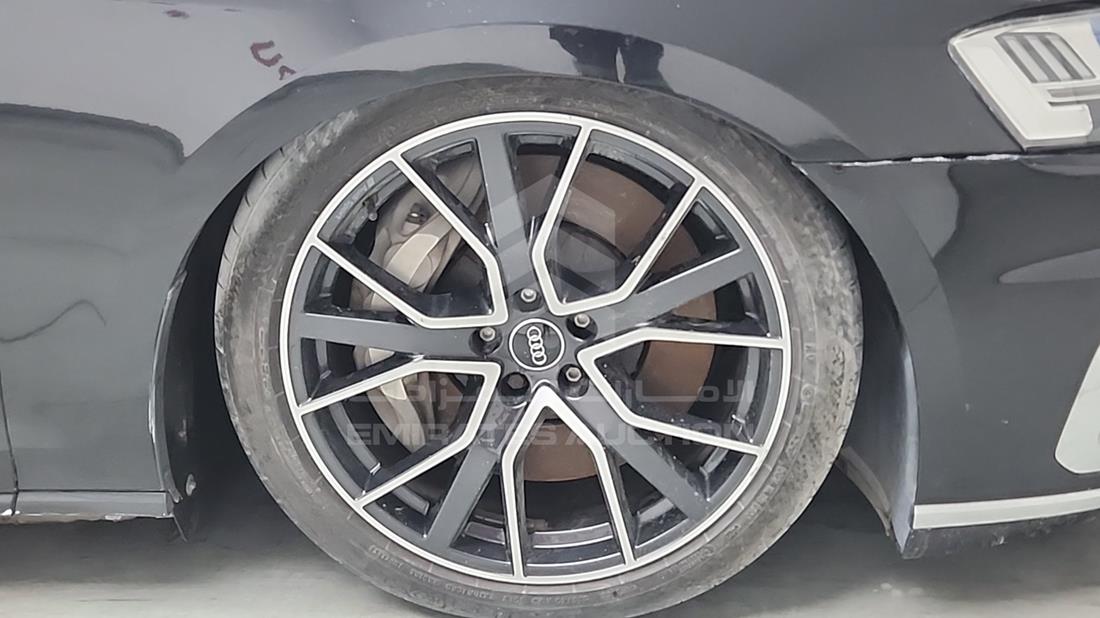 اودي A8 2020 — الإطار الأمامي الأيمن — صورة 32