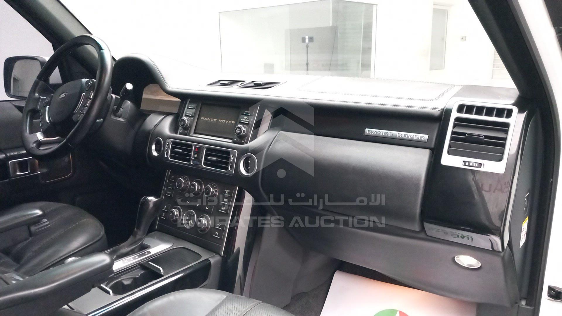 2011 RANGE ROVER VOGUE VIN: SALLMAME4BA346562