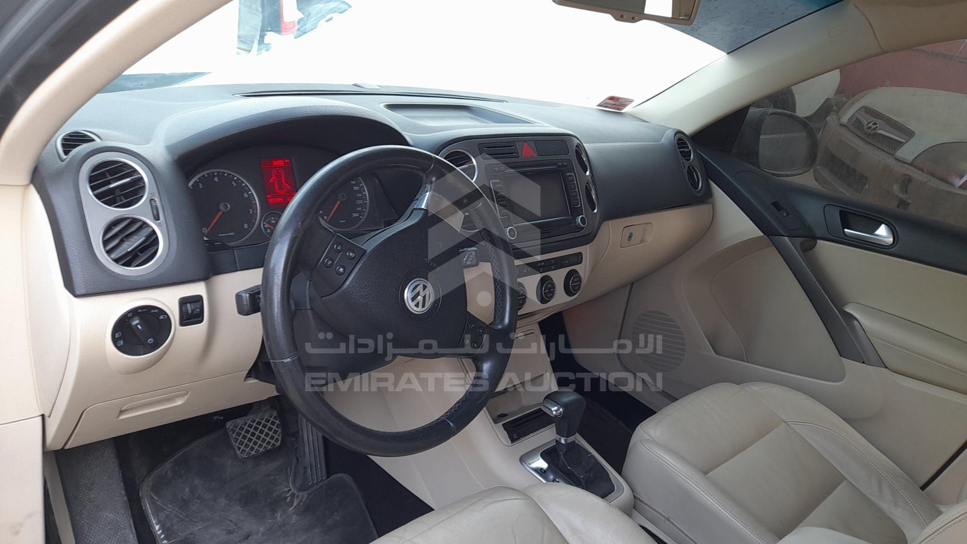 2009 VOLKSWAGEN TIGUAN VIN: WVGCE15N29W019177