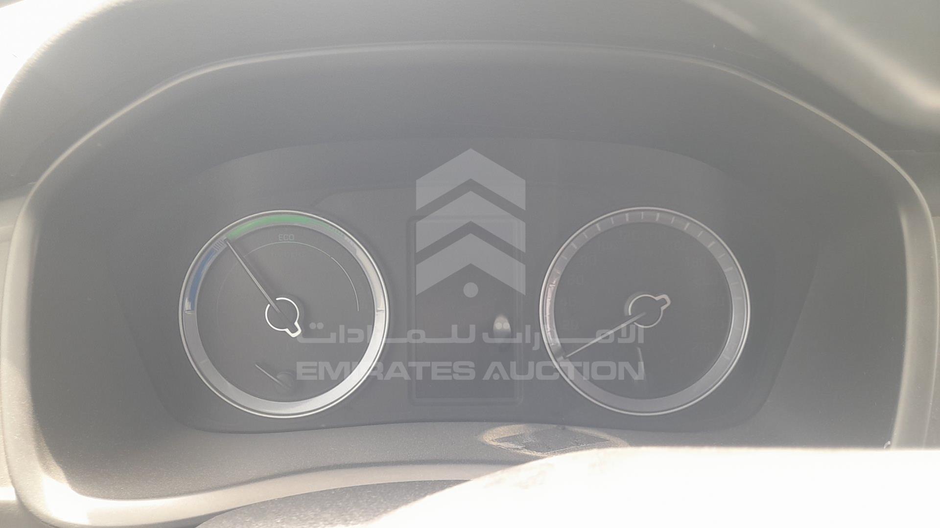 2018 HYUNDAI SONATA VIN: KMHE24136JA082047