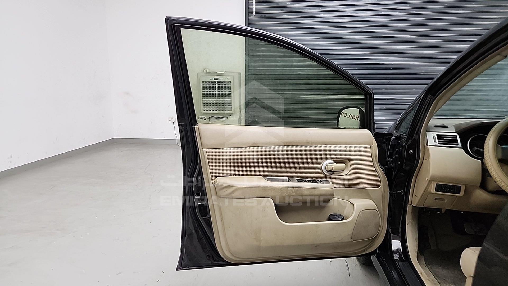 2011 NISSAN TIIDA VIN: 3N1BC1C74BK194996