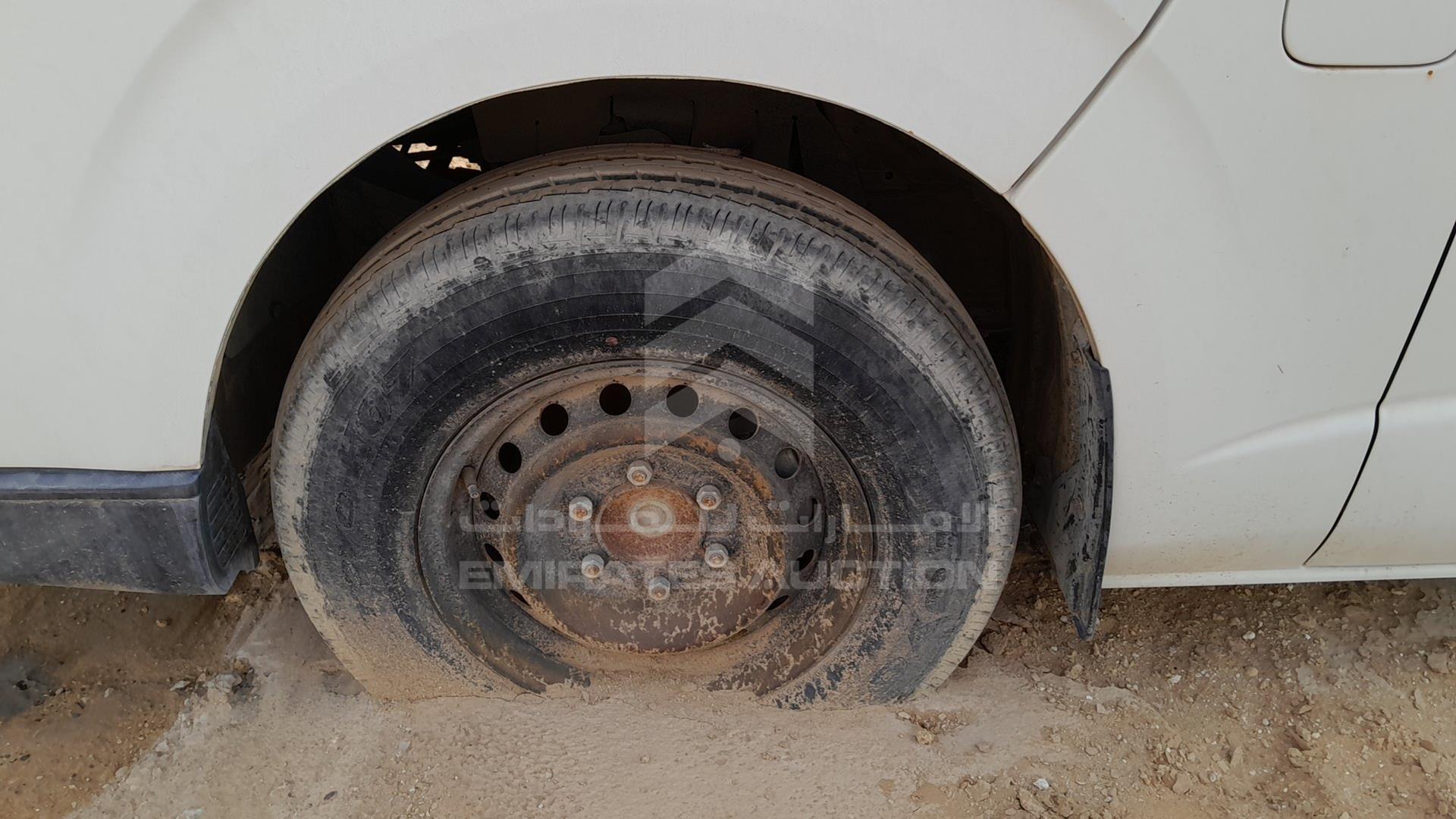 2015 TOYOTA HIACE VIN: JTFHX02P1F0099355