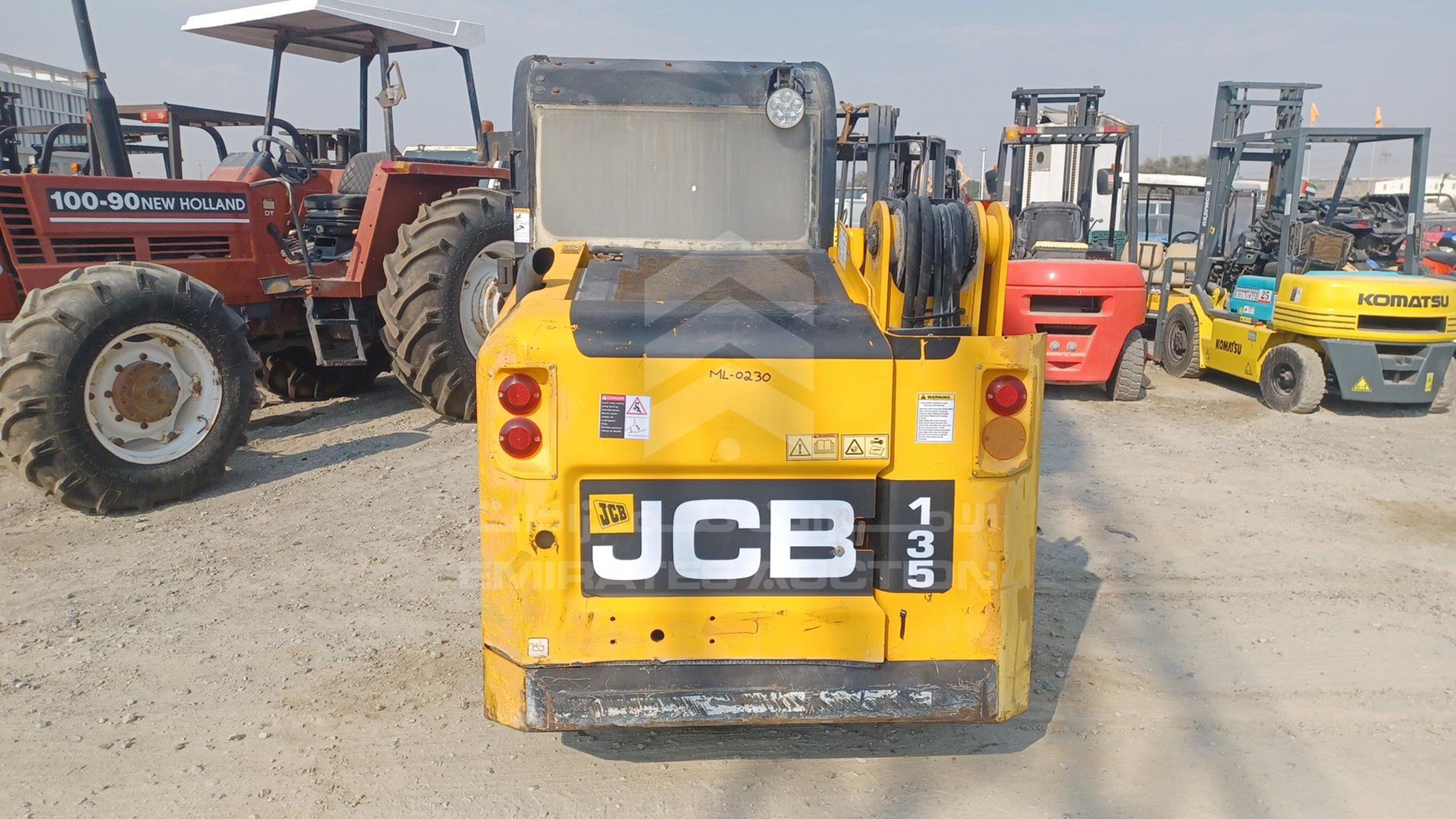 2015 JCB 135 VIN: GE0135WRCC1757192