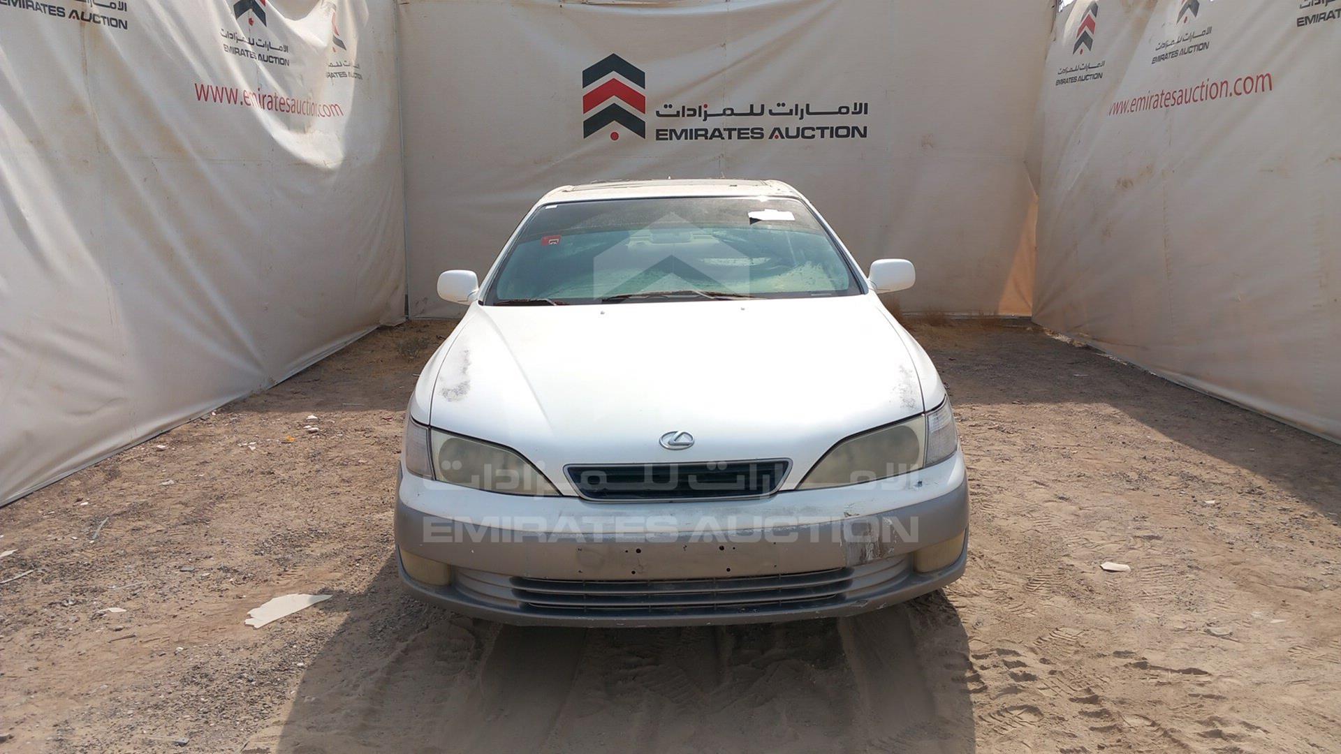 1999 LEXUS ES 300 VIN: JT8BF28G4X0162355