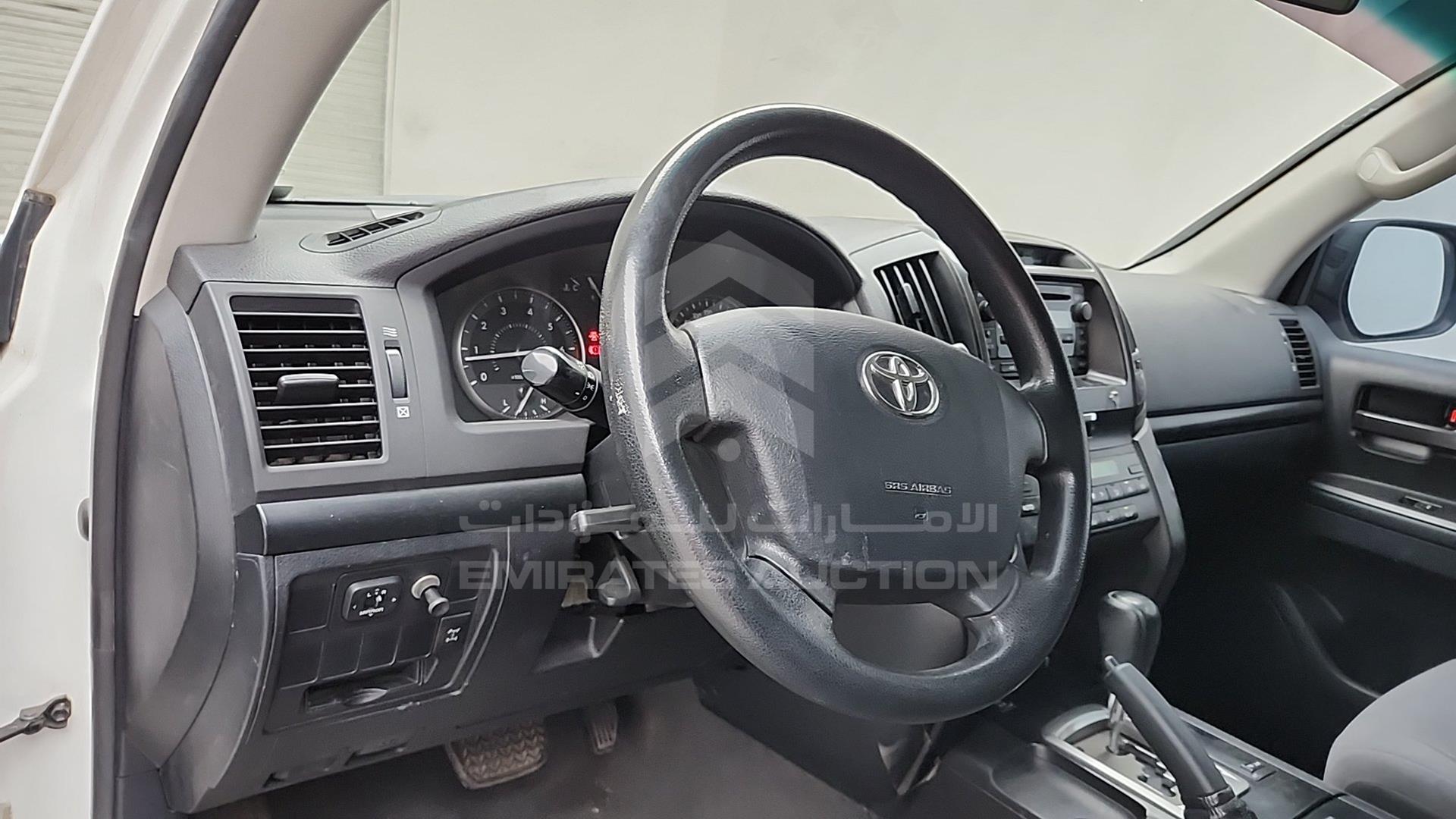 2015 TOYOTA LAND CRUISER VIN: JTMHU09JXF5098016