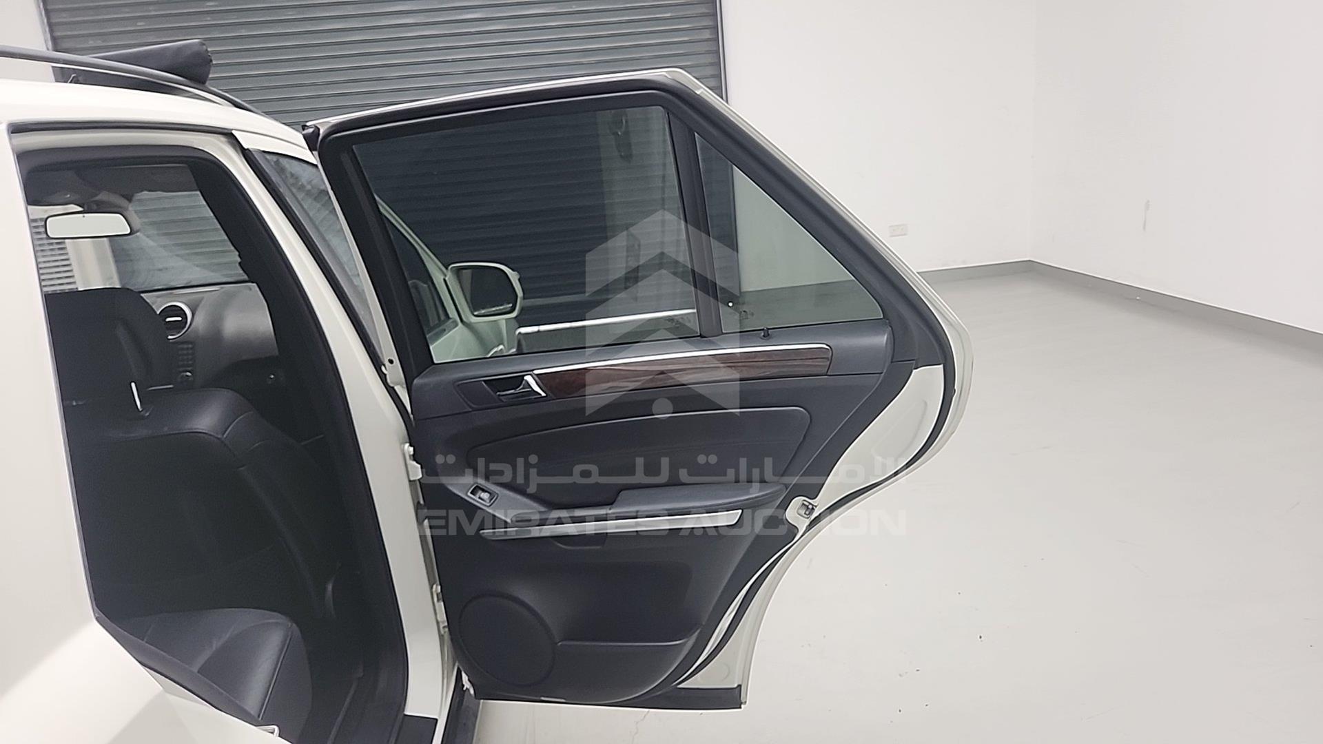 2009 MERCEDES ML 500 VIN: WDCBB72E79A468104