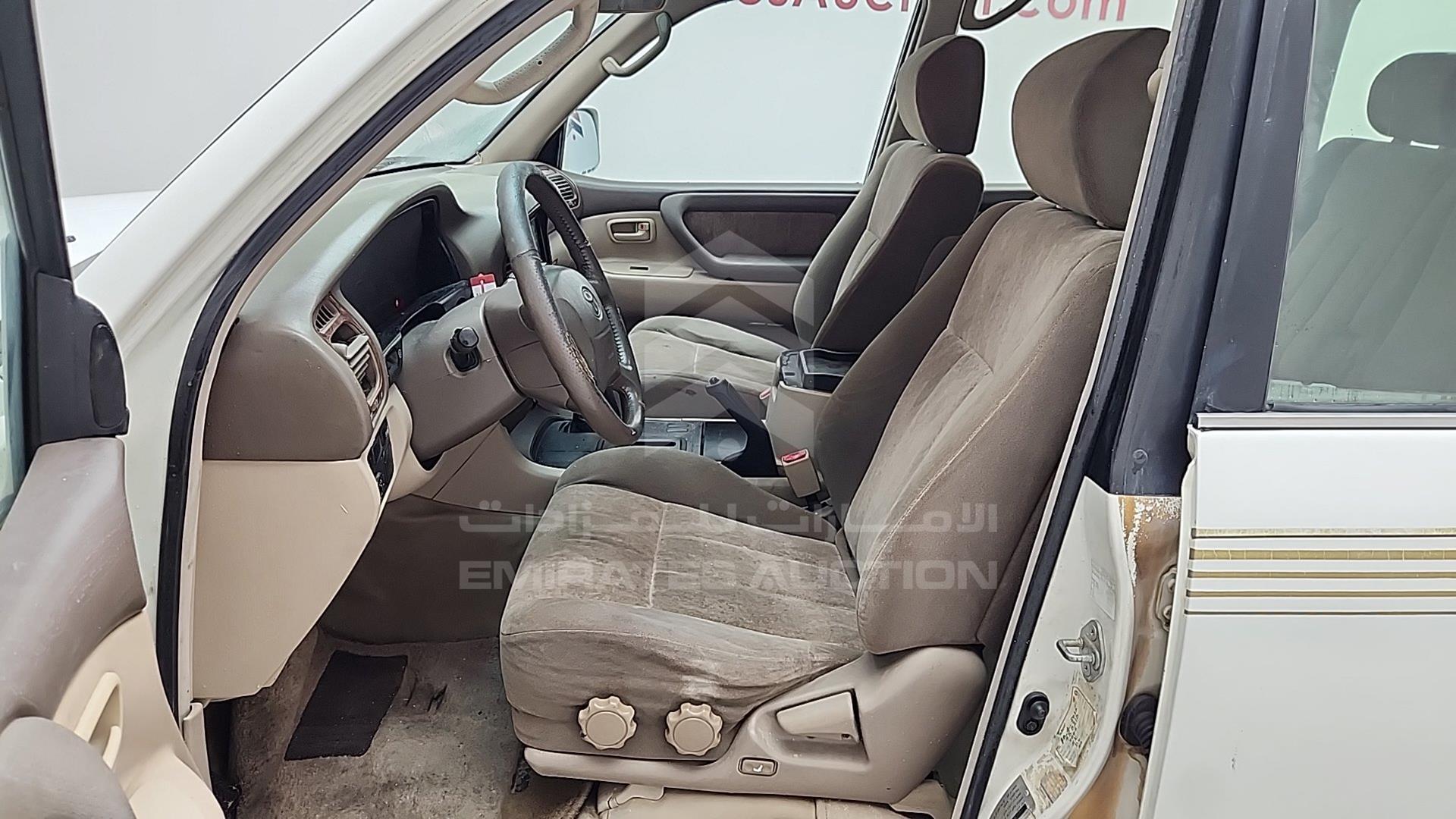 2000 TOYOTA LAND CRUISER VIN: JT3HT05J0Y0081156