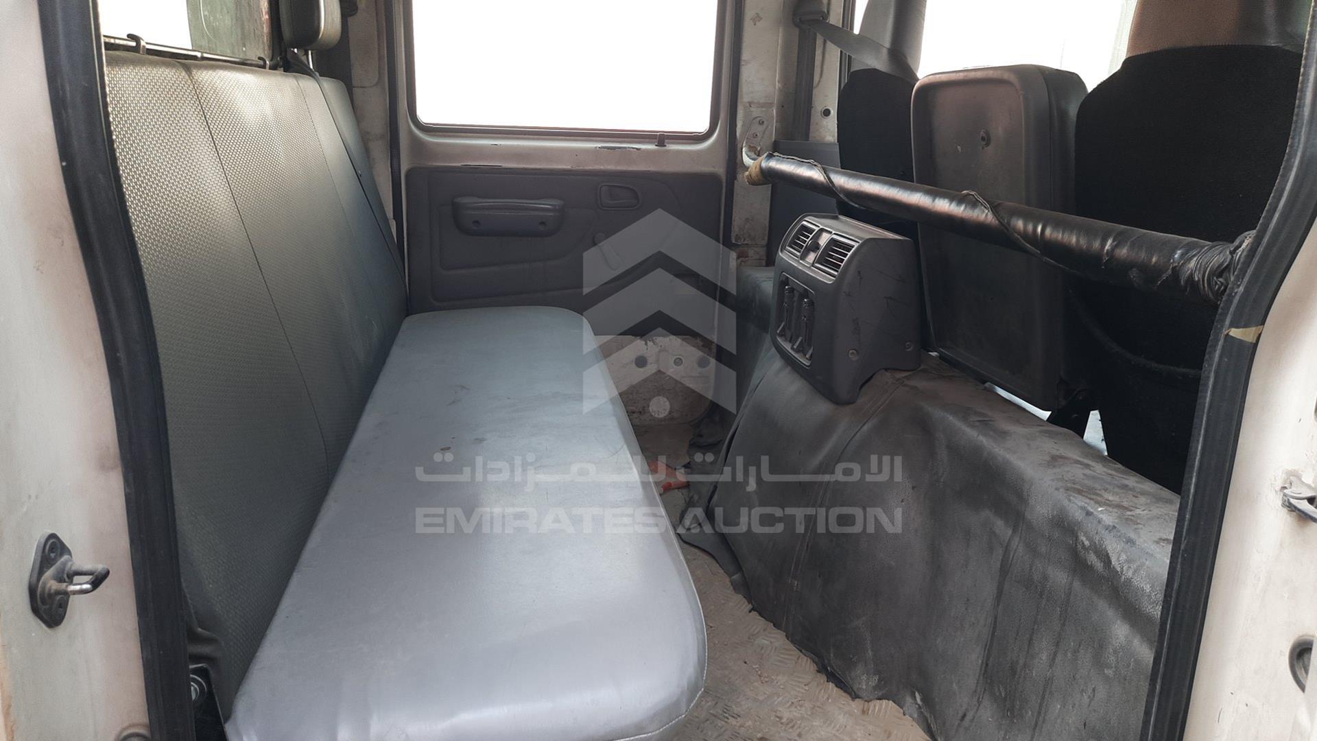 2014 HINO 300 VIN: JHHMCK3H9EK008144