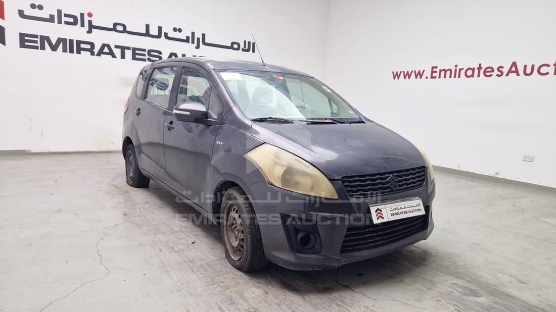 2015 Suzuki Ertiga — Front Right Angle — Photo 10