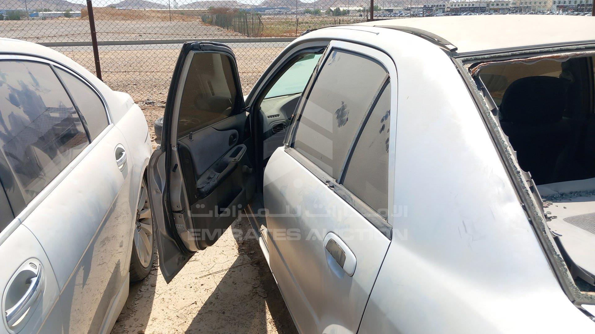 2003 MAZDA 323 VIN: JM7BJ12M231222037