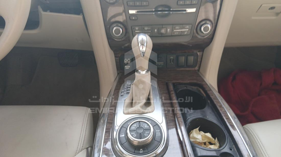 نيسان باترول 2019 — زاوية ناقل الحركة — صورة 17