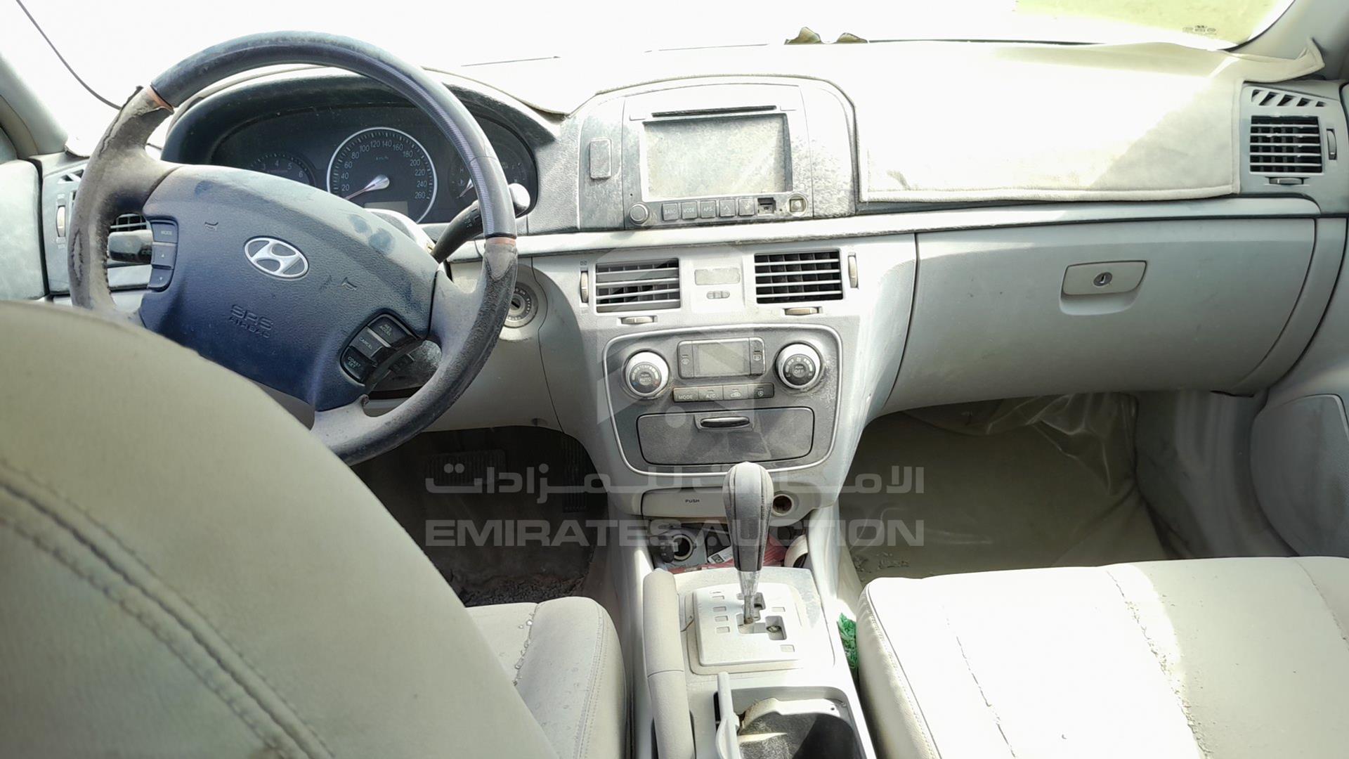 2007 HYUNDAI SONATA VIN: KMHEU41F87A327623