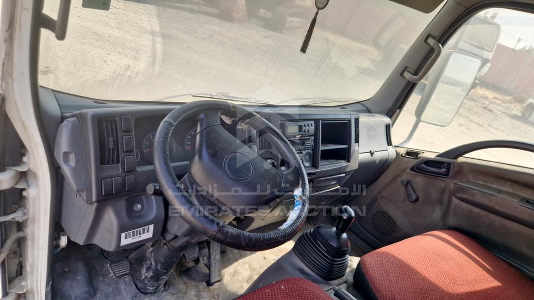 2013 Isuzu NMR — Full Dashboard View — Photo 15