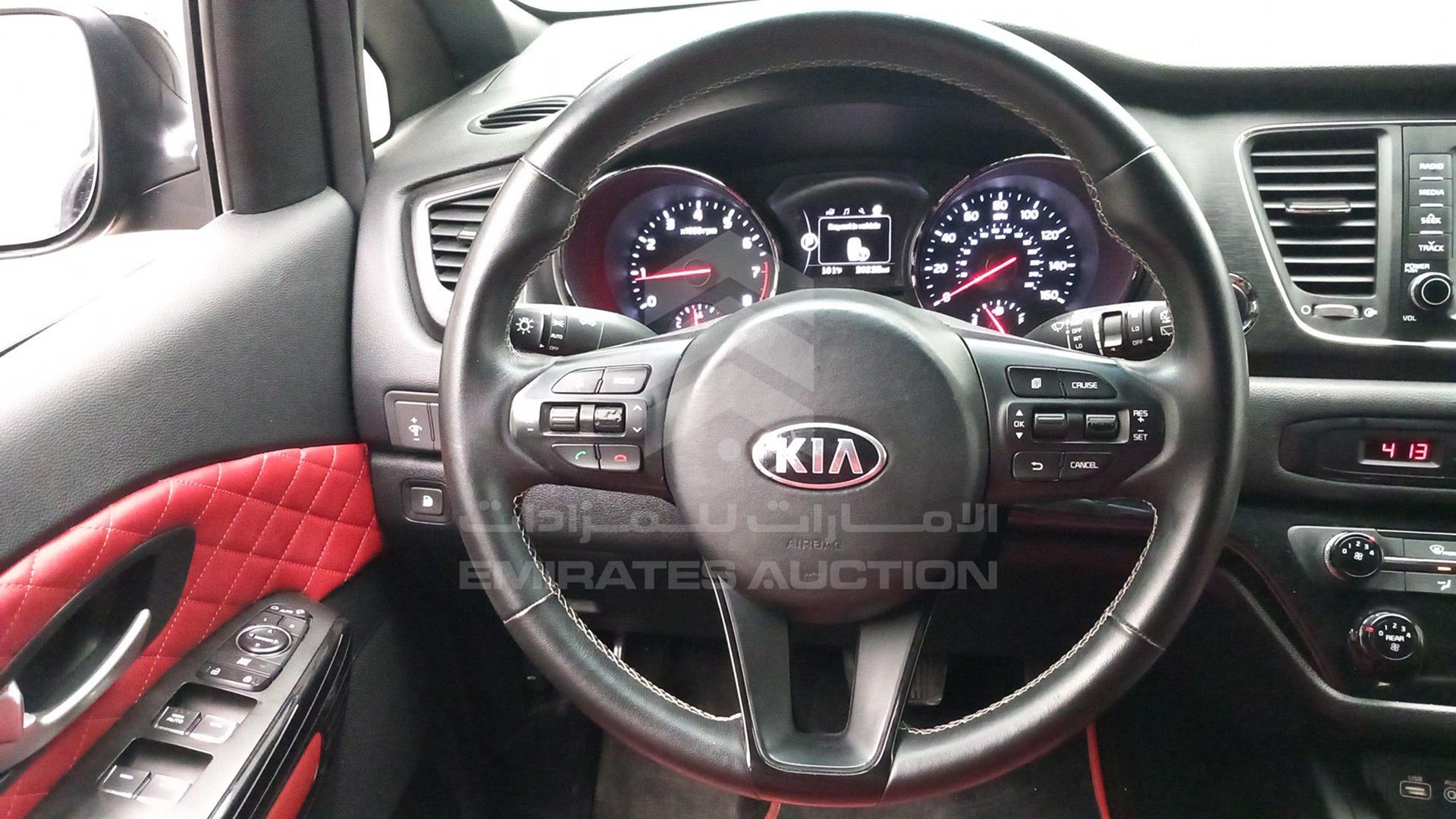 2017 KIA SEDONA VIN: KNDMB5C19H6248740