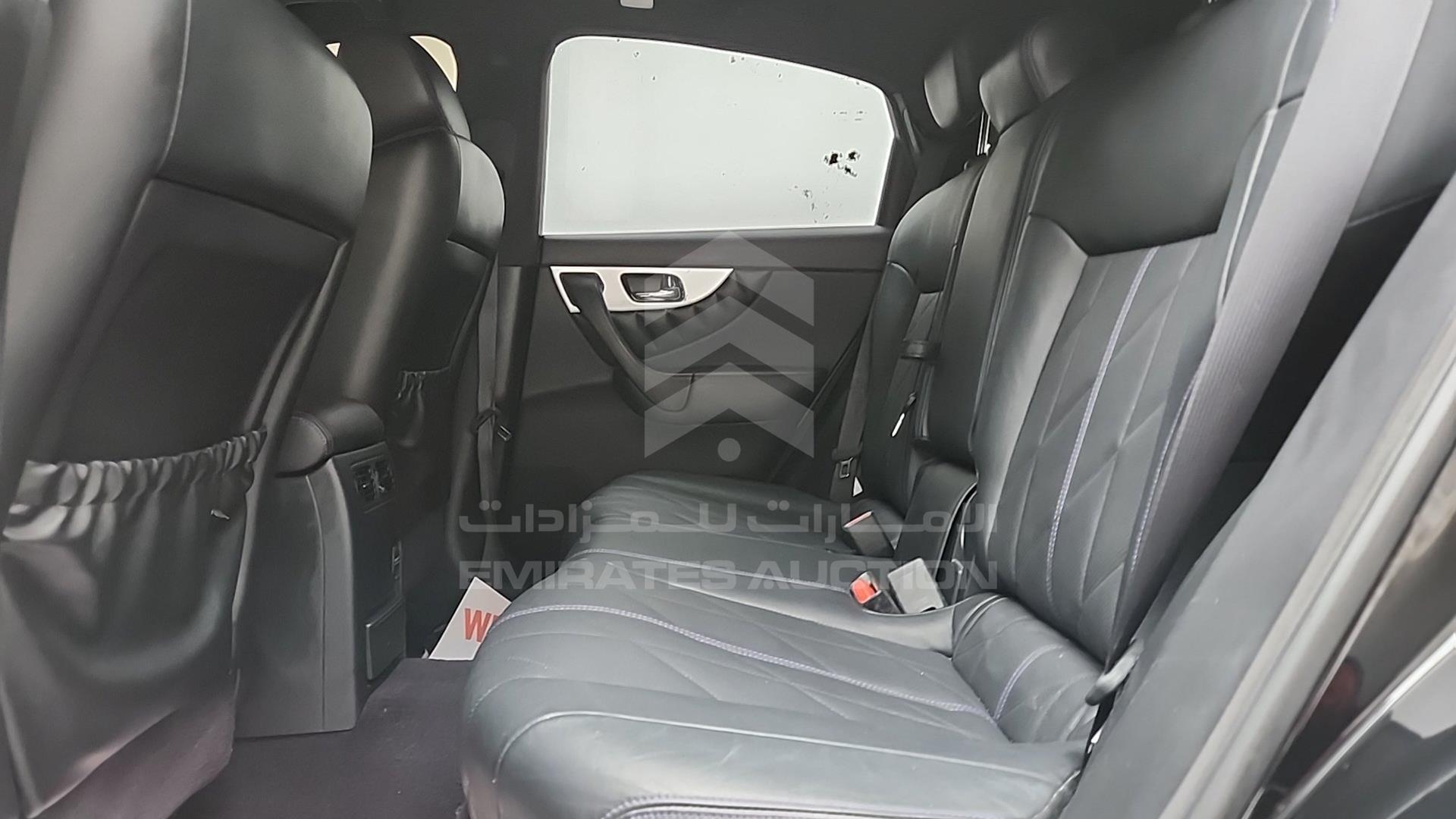2016 INFINITI QX 70 VIN: JNRCS1MWXGM660710