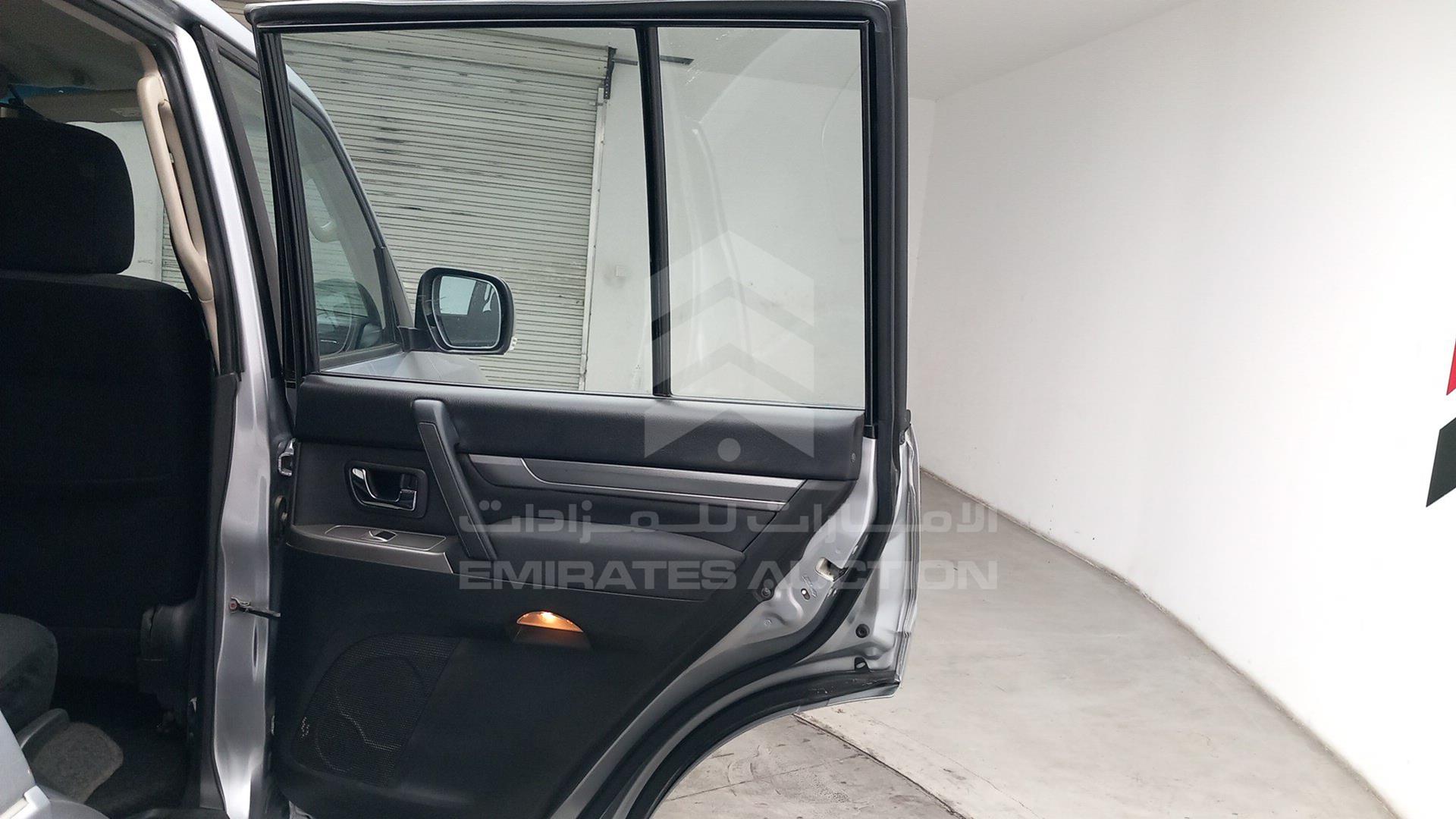 2016 MITSUBISHI PAJERO VIN: JMYLYV95WGJ706610