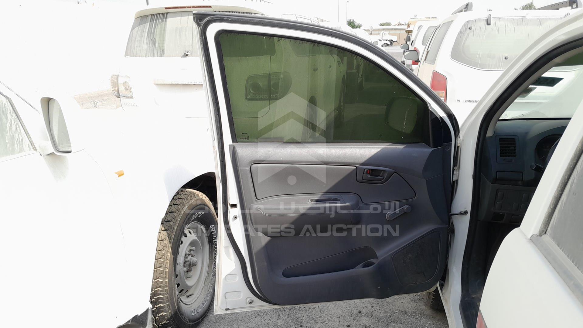 2014 TOYOTA HILUX VIN: MR0EX12G4E2347149