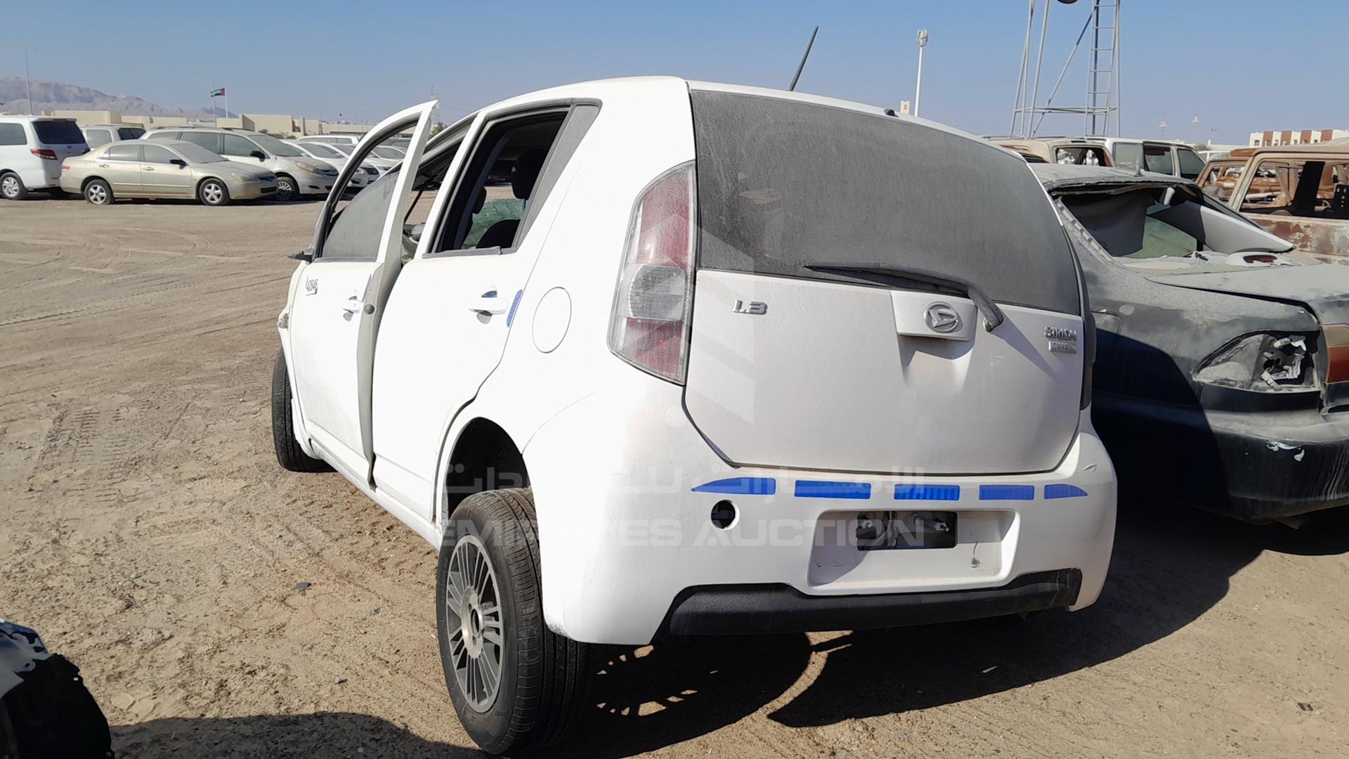 2005 DAIHATSU SIRION VIN: JD1GM301951010766