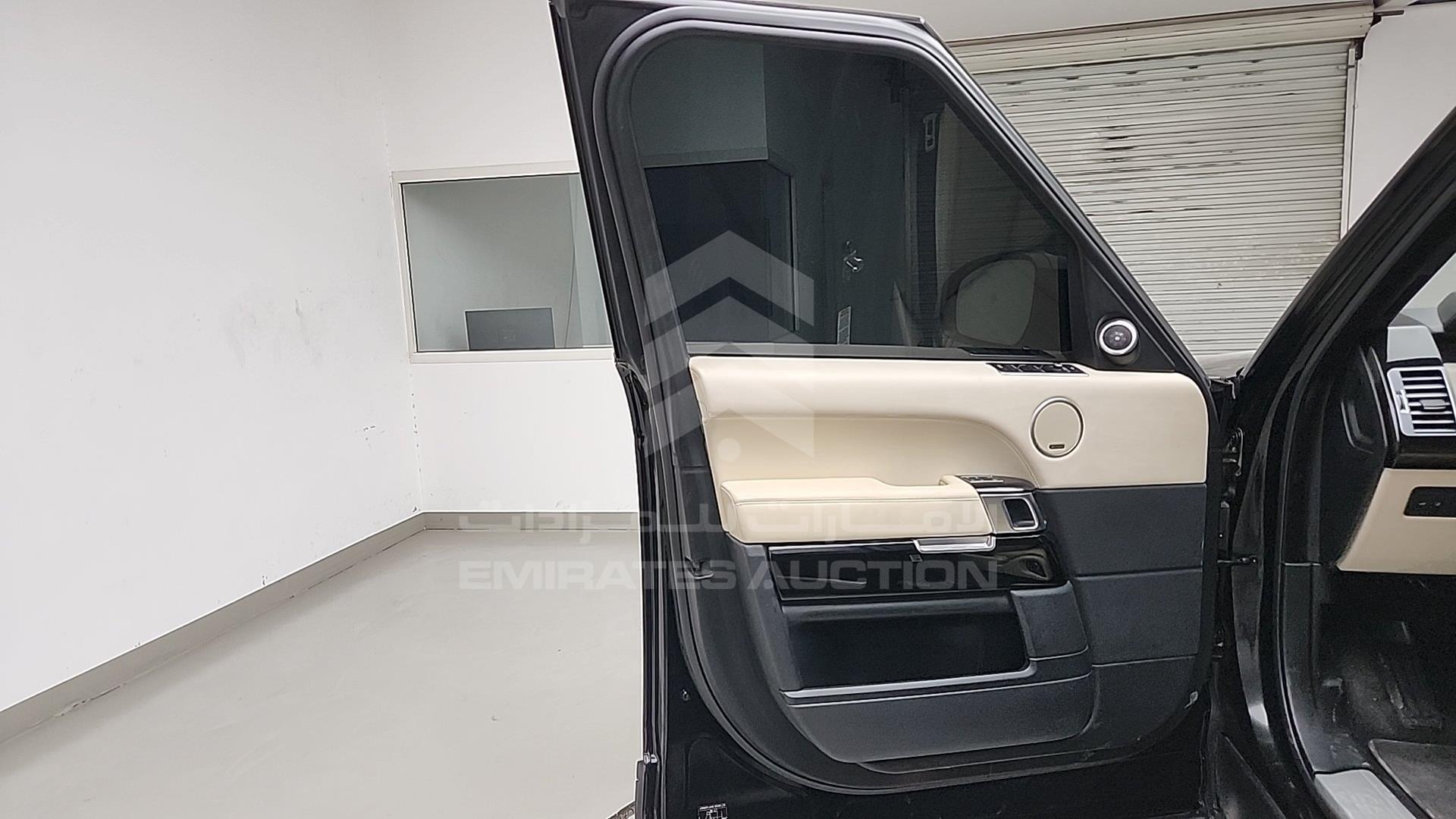2016 RANGE ROVER VOGUE VIN: SALGS2EF7GA271104