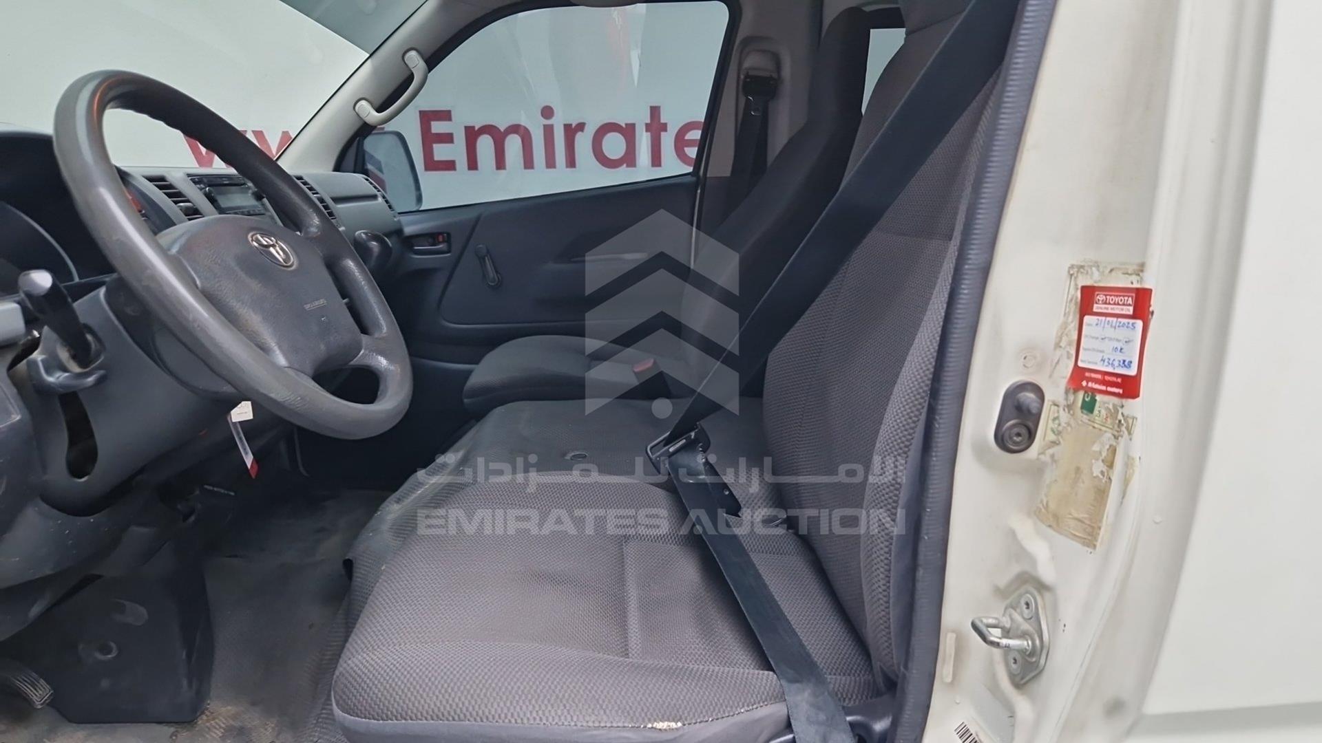 2013 TOYOTA HIACE VIN: JTGSX22P0D6140050