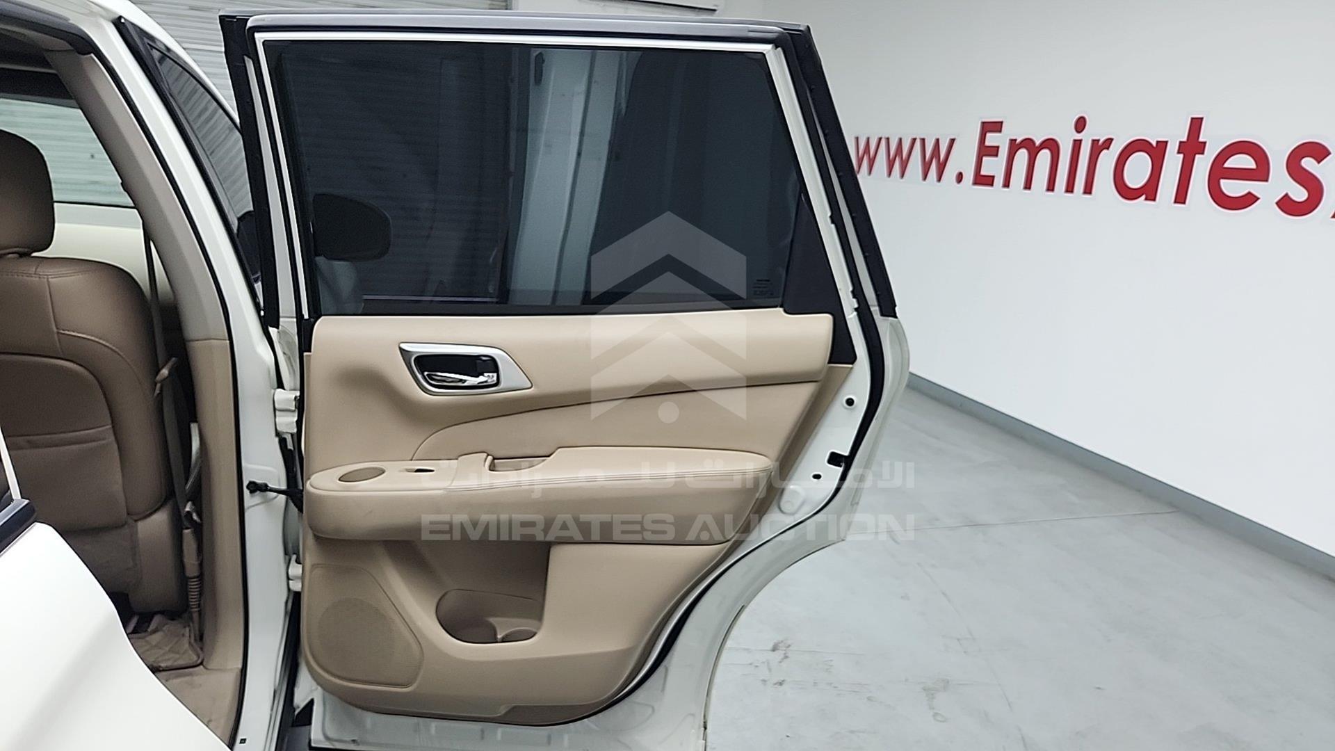 2015 NISSAN PATHFINDER VIN: 5N1AR2M52FC655906