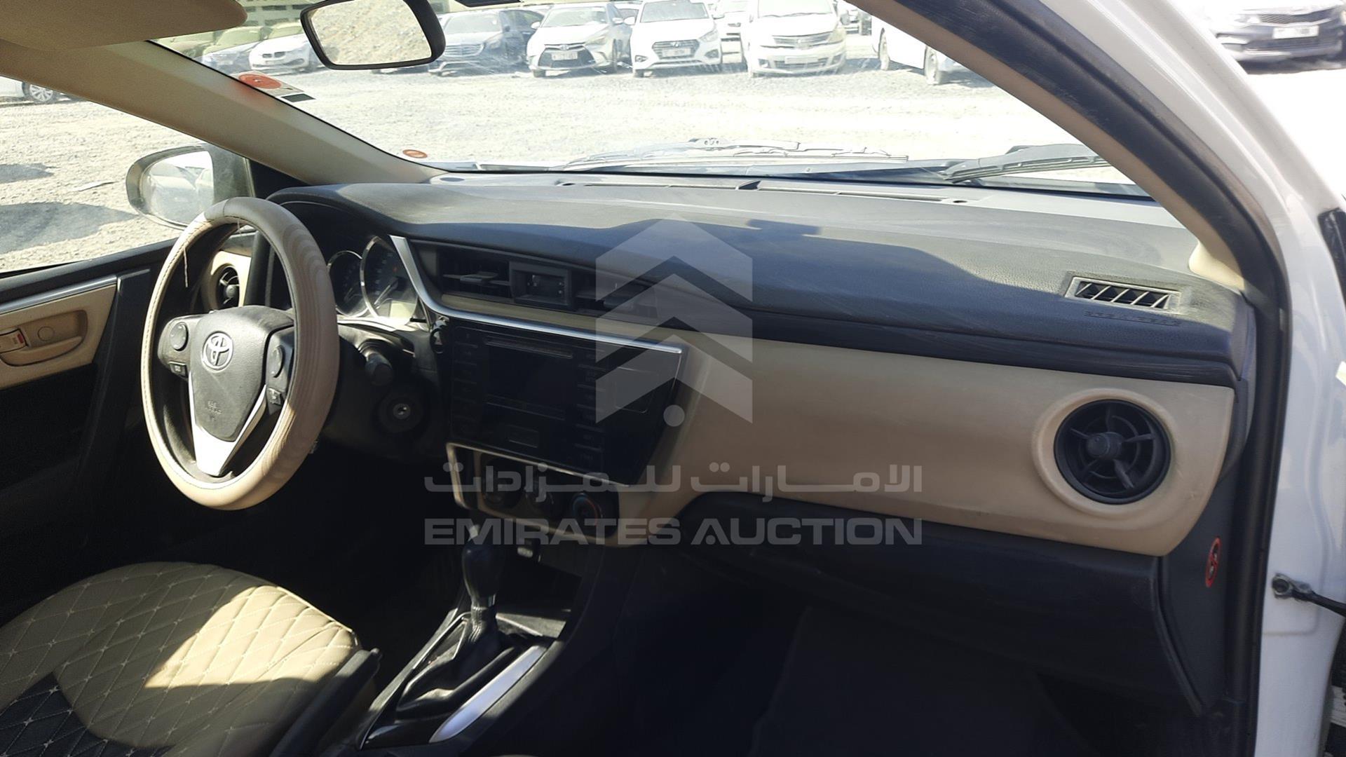 2019 TOYOTA COROLLA VIN: RKLBB9HE3K5231023