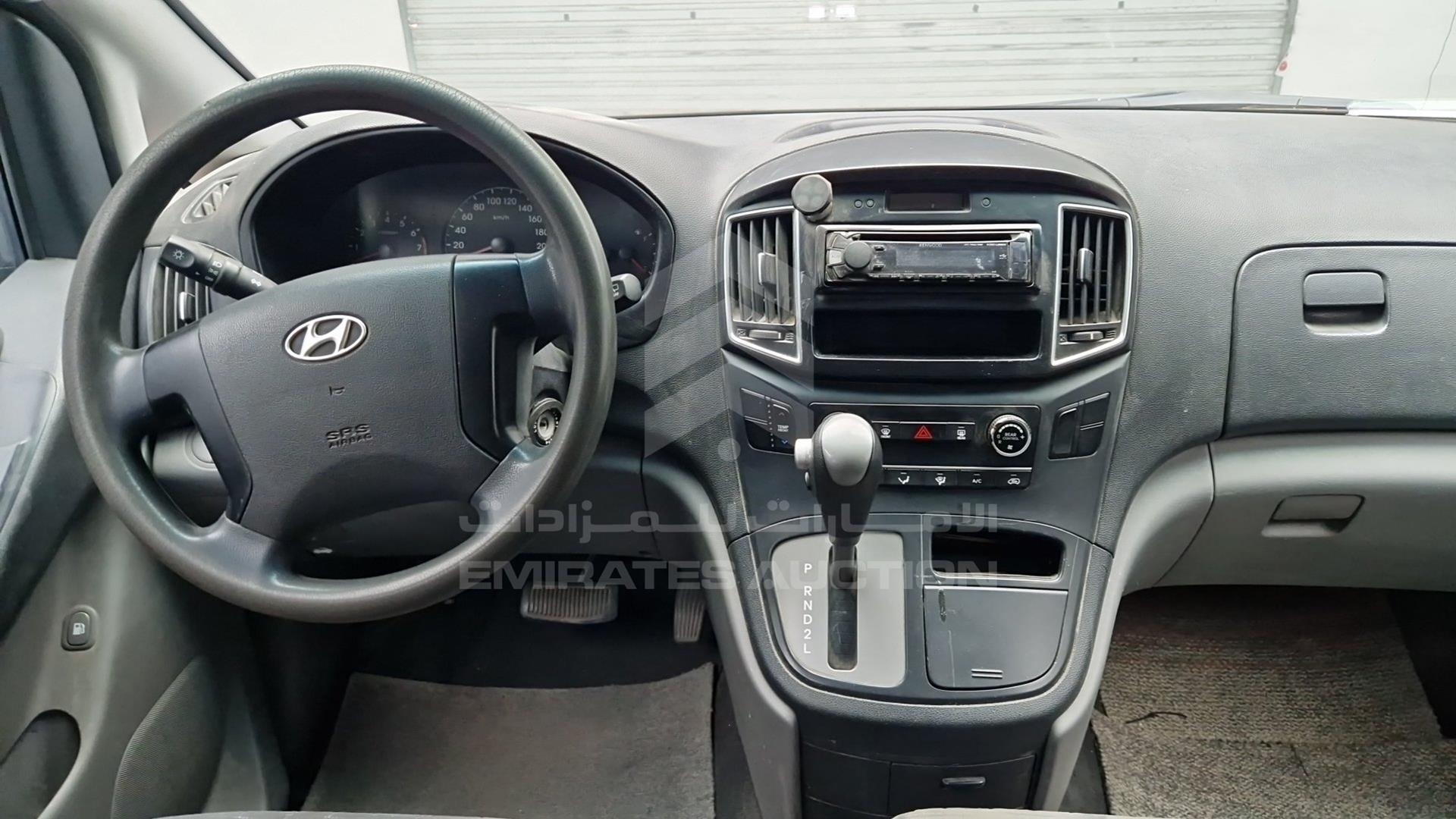 2016 HYUNDAI H1 VIN: KMJWA37RXGU775139