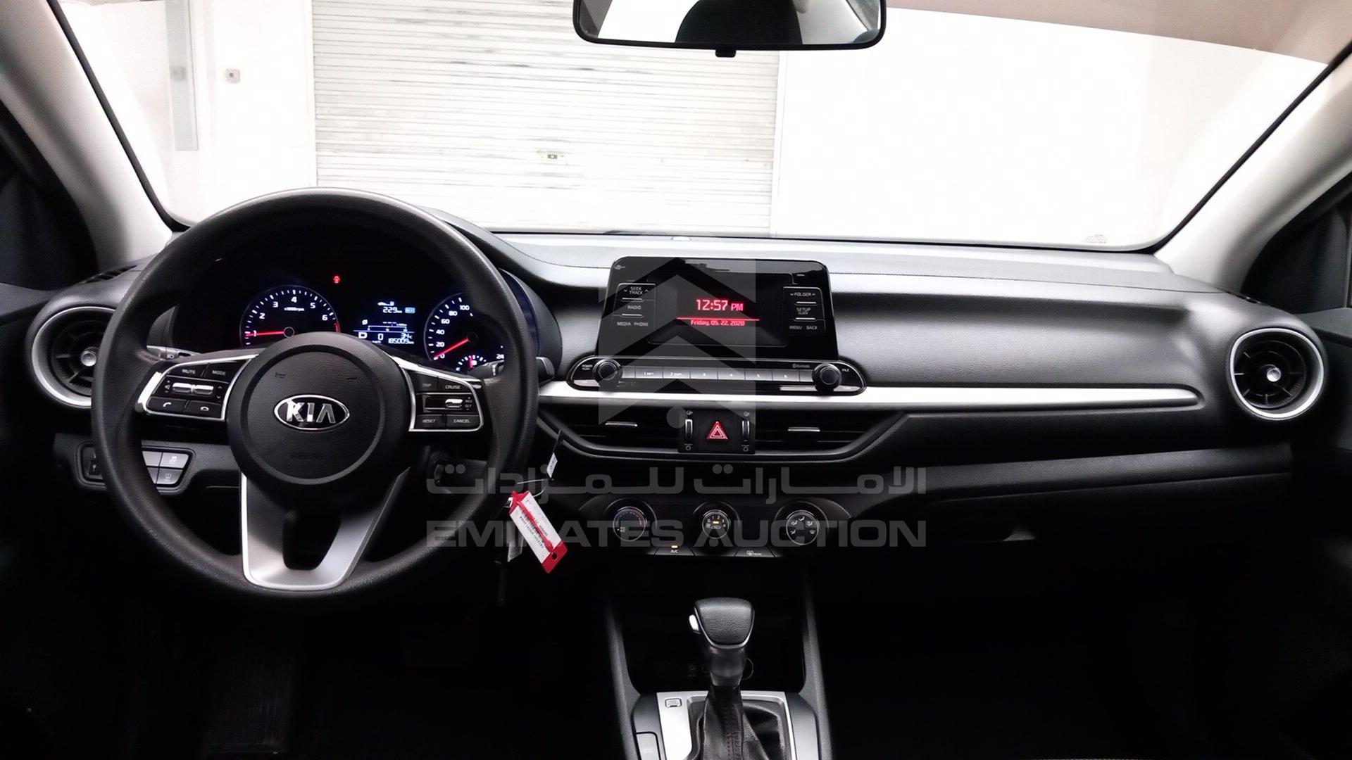 2020 KIA CERATO VIN: KNAF24164L5857182