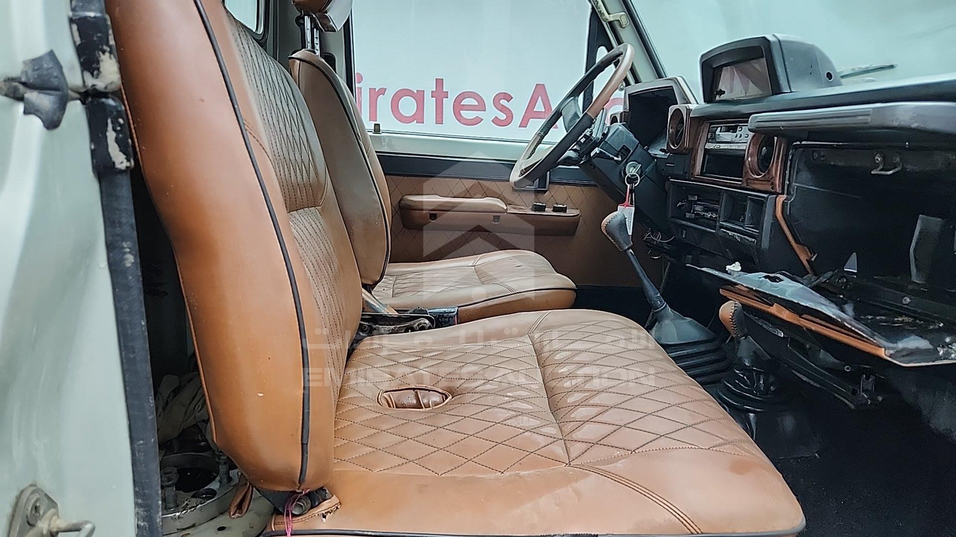 1993 TOYOTA LAND CRUISER VIN: FZJ750006855