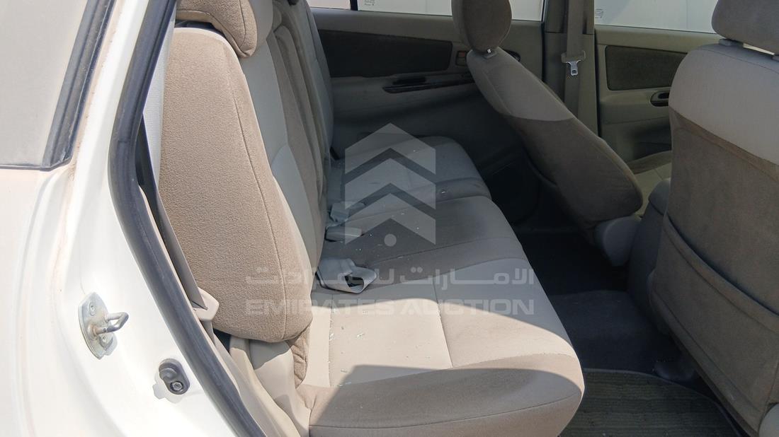 2014 Toyota Innova — Rear Right Passenger View — Photo 20