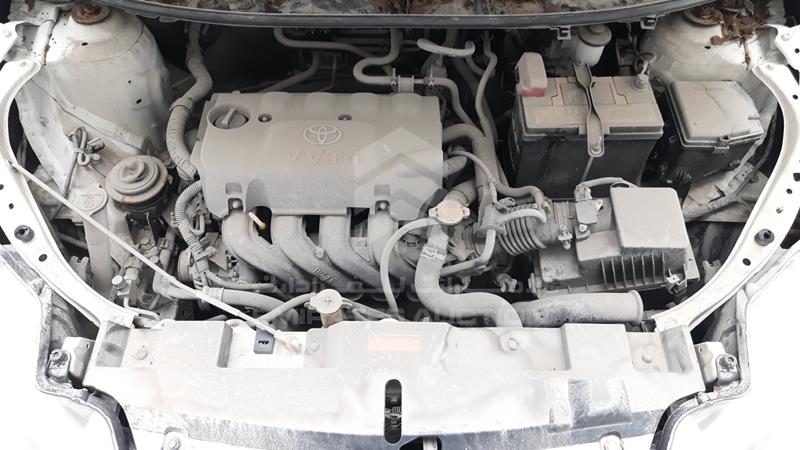 MR2KT9F37F1131766 Auction: EmiratesAuction Lot: 404945 MR2KT9F37F1131766 Toyota Yaris 2015 WHITE Photo 33