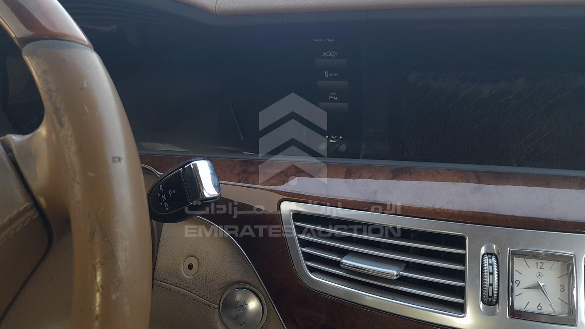 2011 MERCEDES S 500 VIN: WDDNG7BB5BA352292