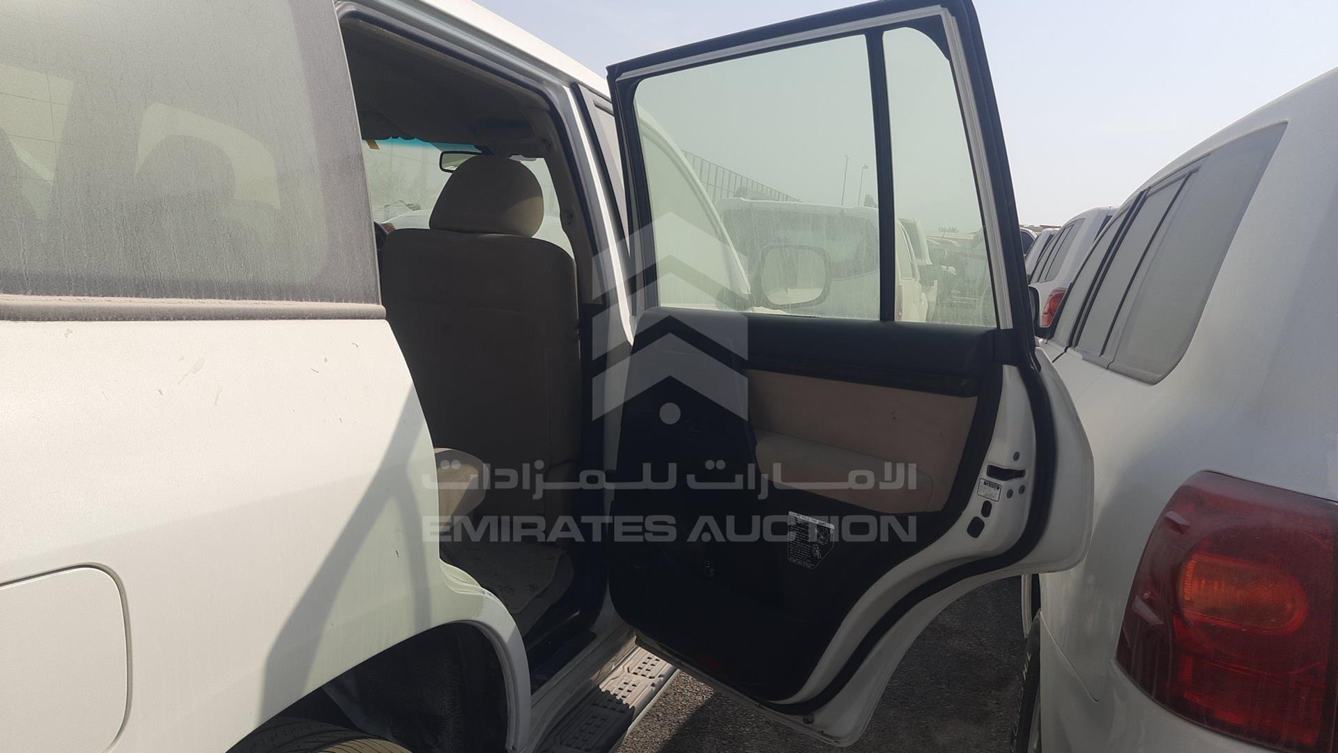 2011 TOYOTA LAND CRUISER VIN: JTMHU09J8B5052503