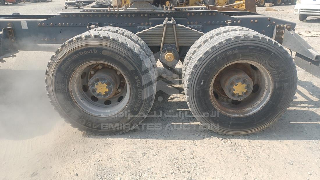2014 Renault 440 — Rear Left Tyre — Photo 35