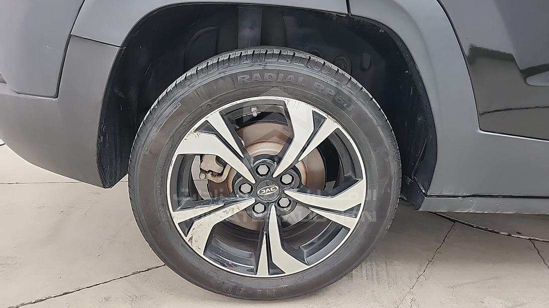 2023 JAC JS4 — Rear Right Tyre — Photo 37