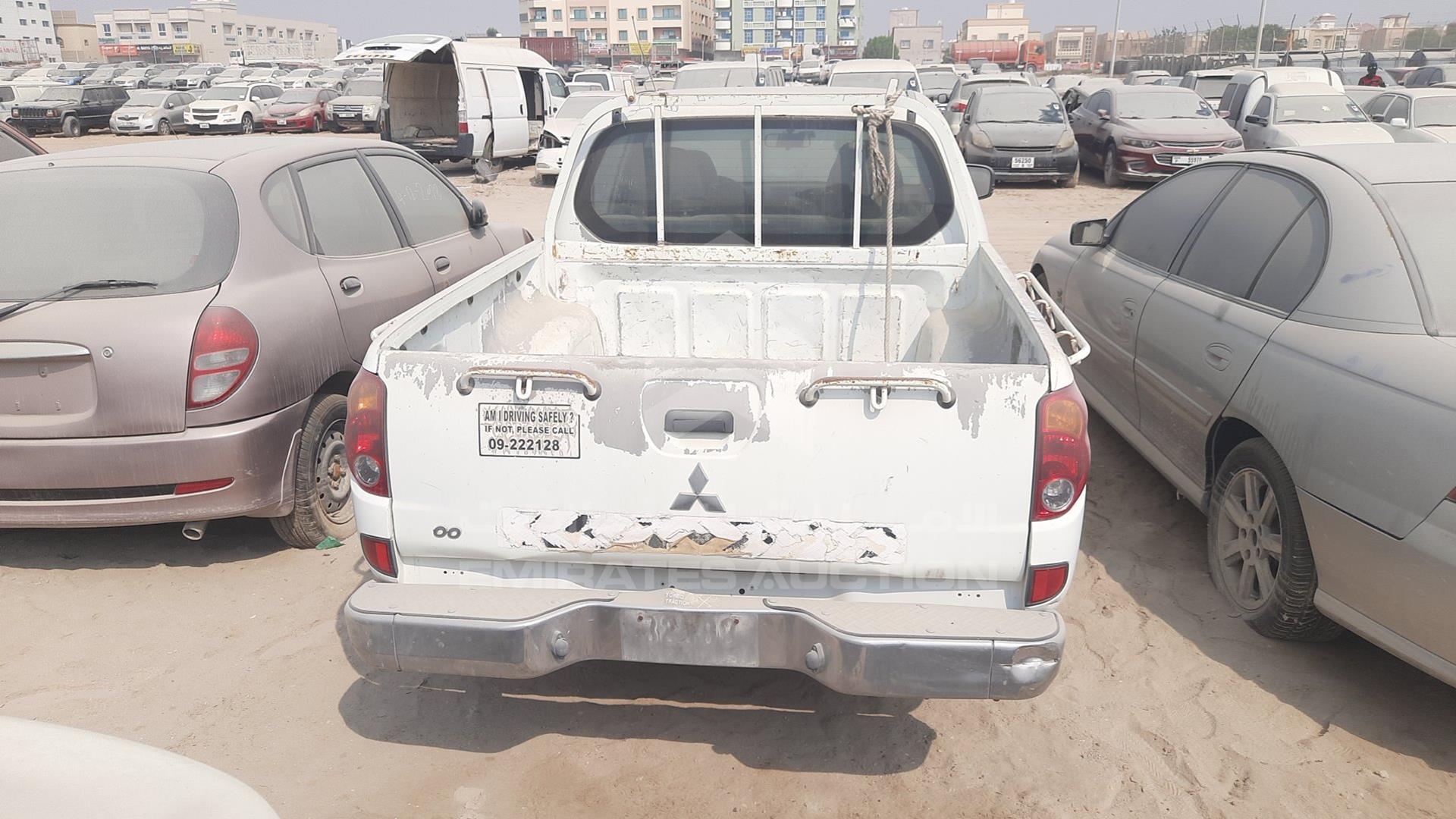 2014 MITSUBISHI PICK UP VIN: MMBJNKA50ED003858