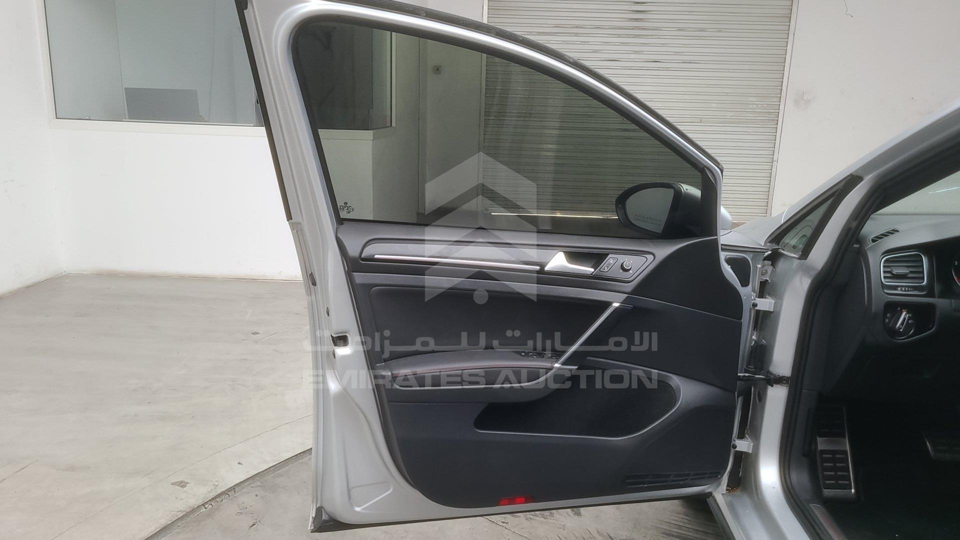 2015 VOLKSWAGEN GOLF GTI VIN: WVWFK2AU1FW000385