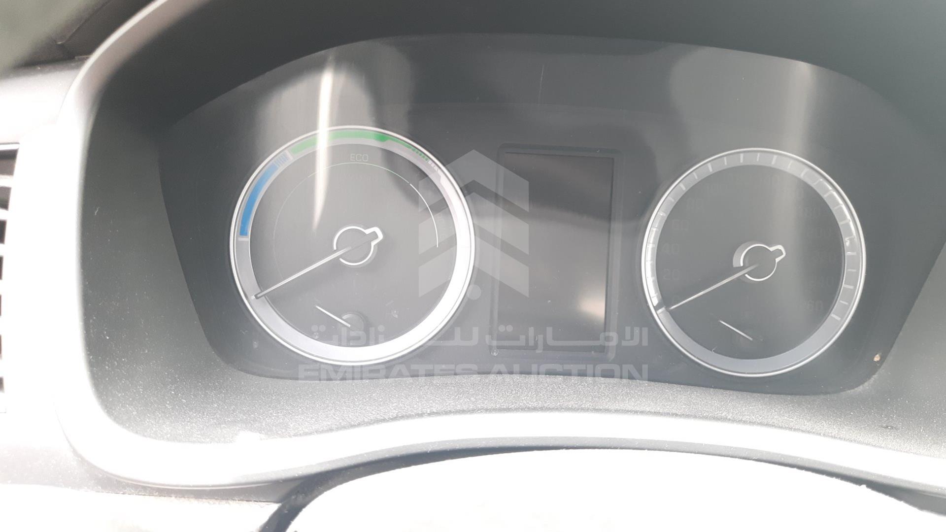 2019 HYUNDAI SONATA VIN: KMHE24138KA092953