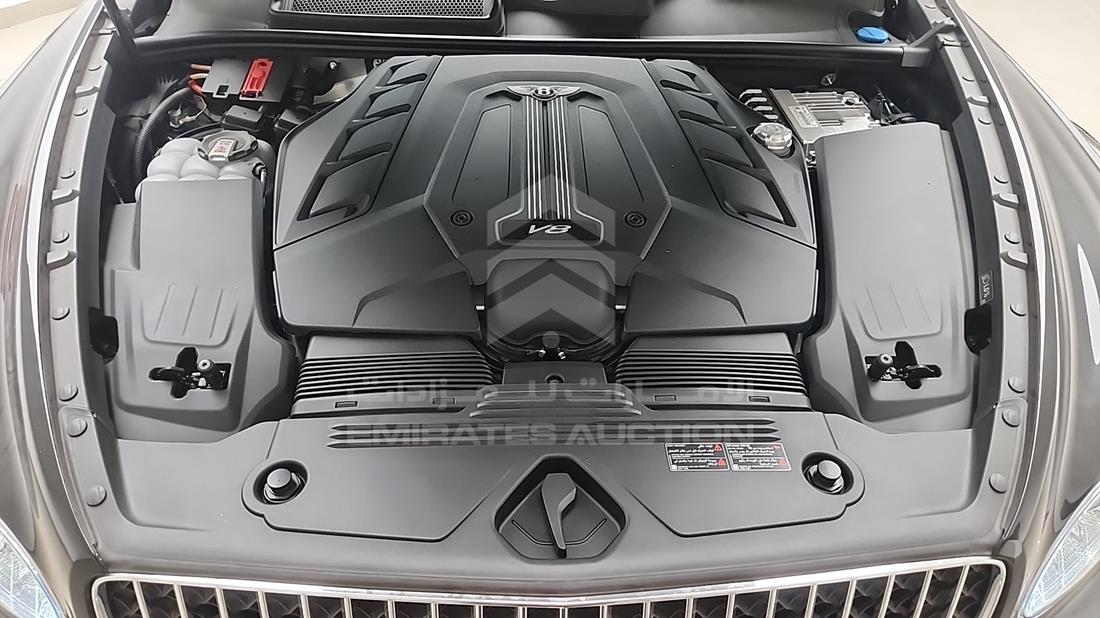 2025 Bentley Bentayga — Engine Bay — Photo 34
