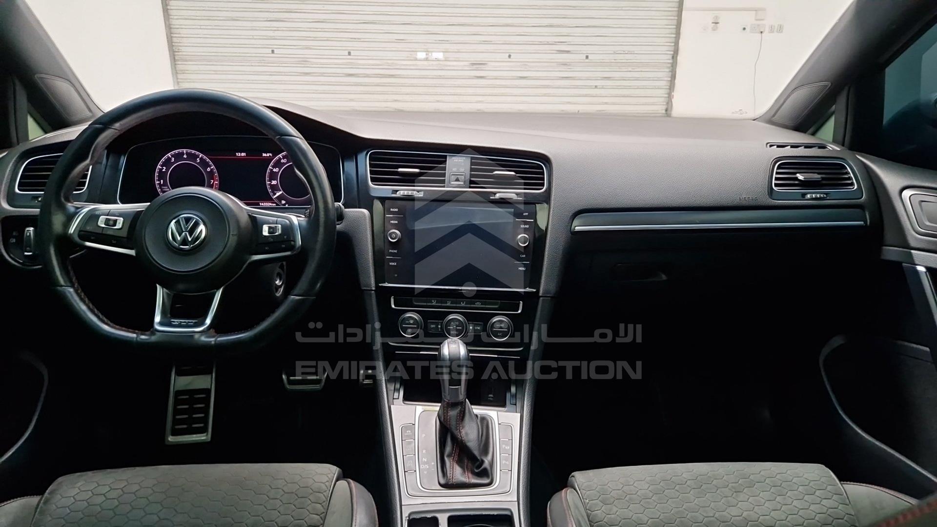 2018 VOLKSWAGEN GOLF VIN: WVWFL2AU7JW034126