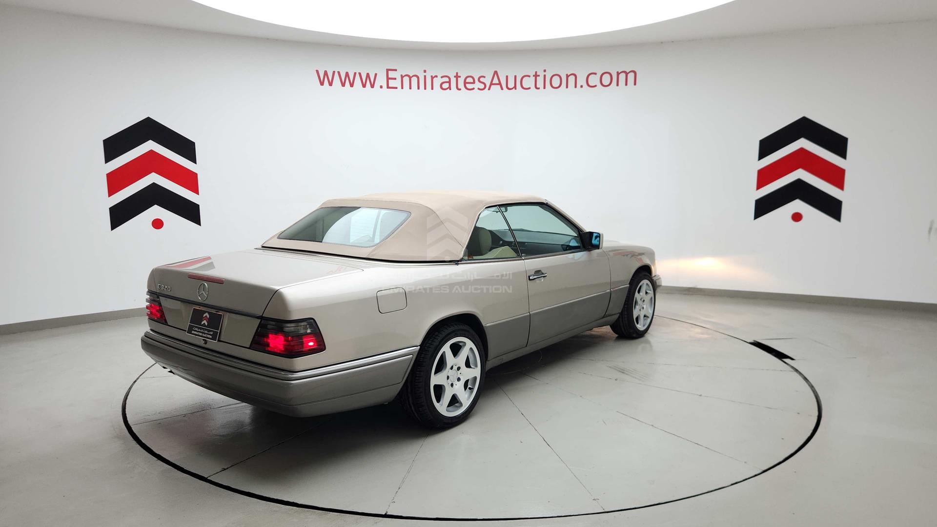 1995 MERCEDES E 320 VIN: WDBEA66E6SC280029