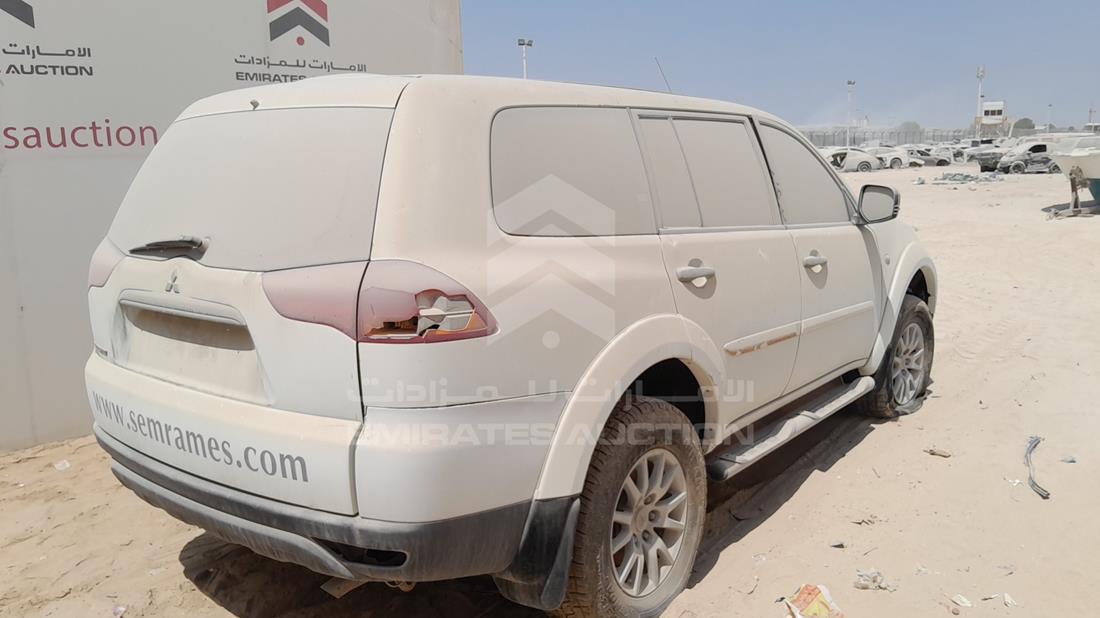 2009 Mitsubishi Pajero — Rear Right Angle — Photo 8