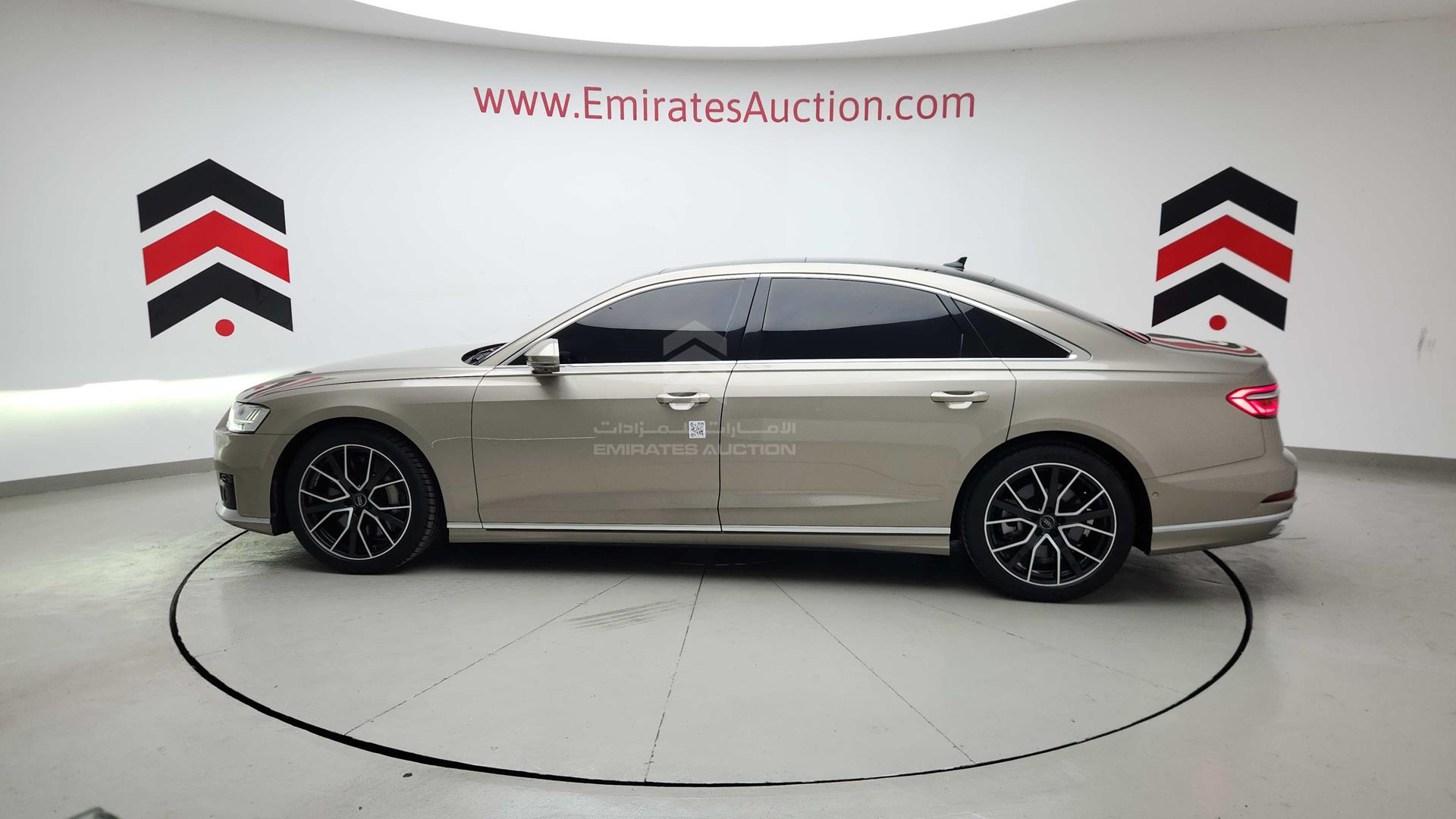 2019 AUDI A8 L VIN: WAUZZZF87KN003737